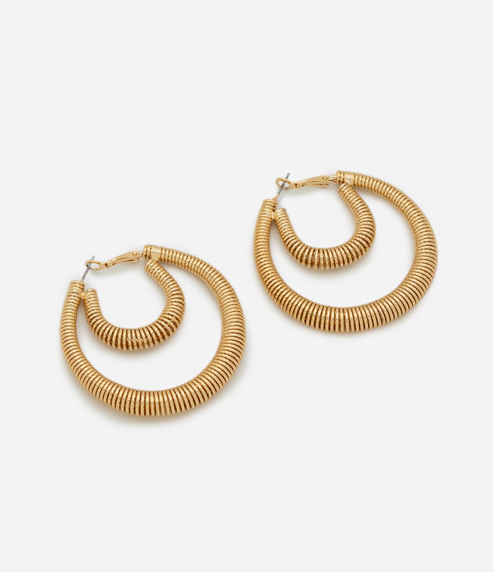 Argola em Metal com Efeito Zigzag Dourado 1