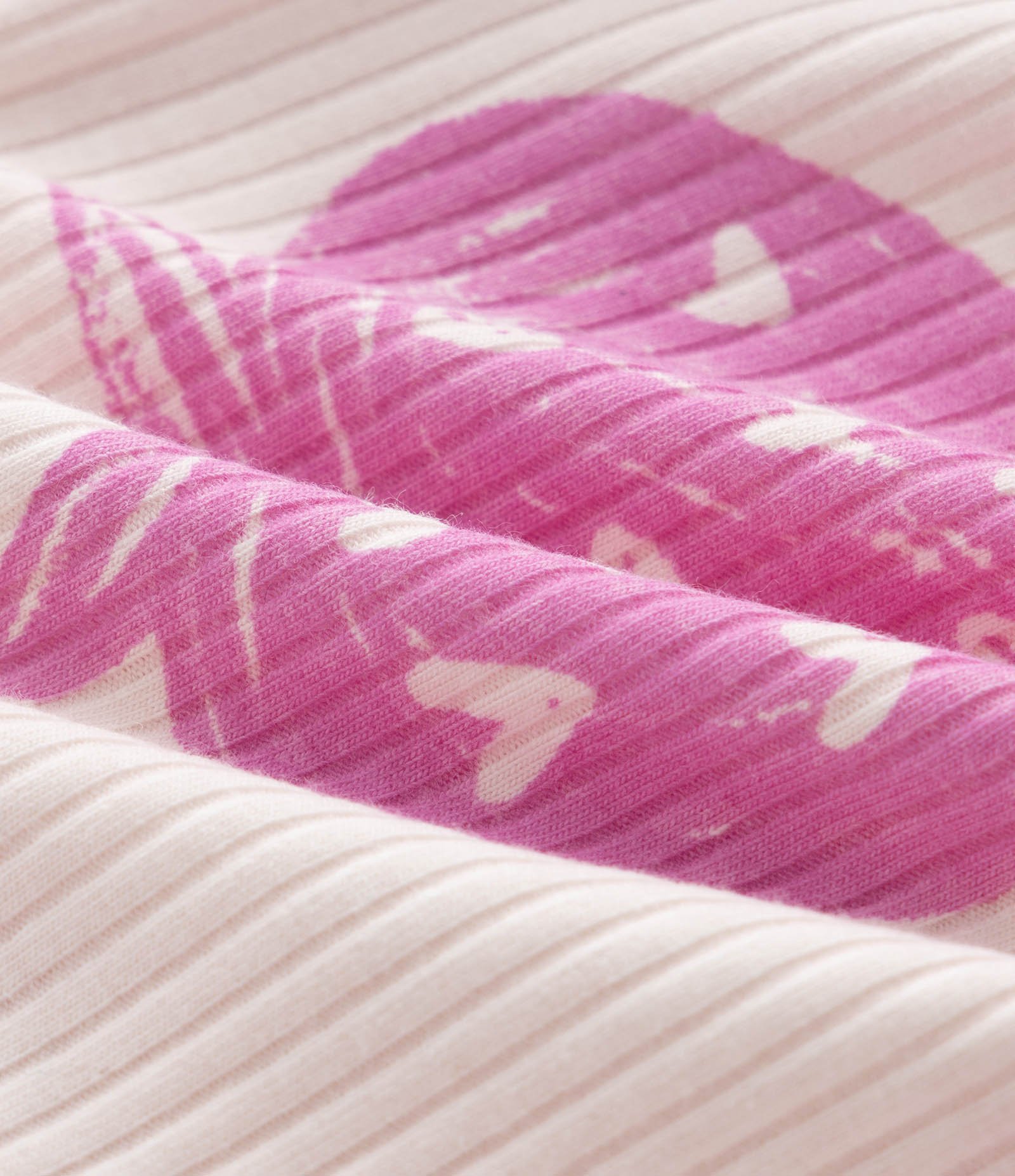 Short Infantil Canelado com Estampa de Morangos – Tam 1 a 6 Anos Bege Claro 3