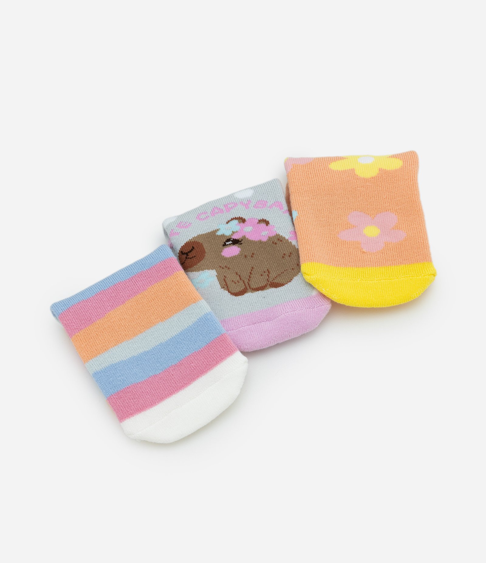 Kit 03 Meias Infantis Atoalhadas com Estampa Capivara – Tam 19 a 34 Multicores 3
