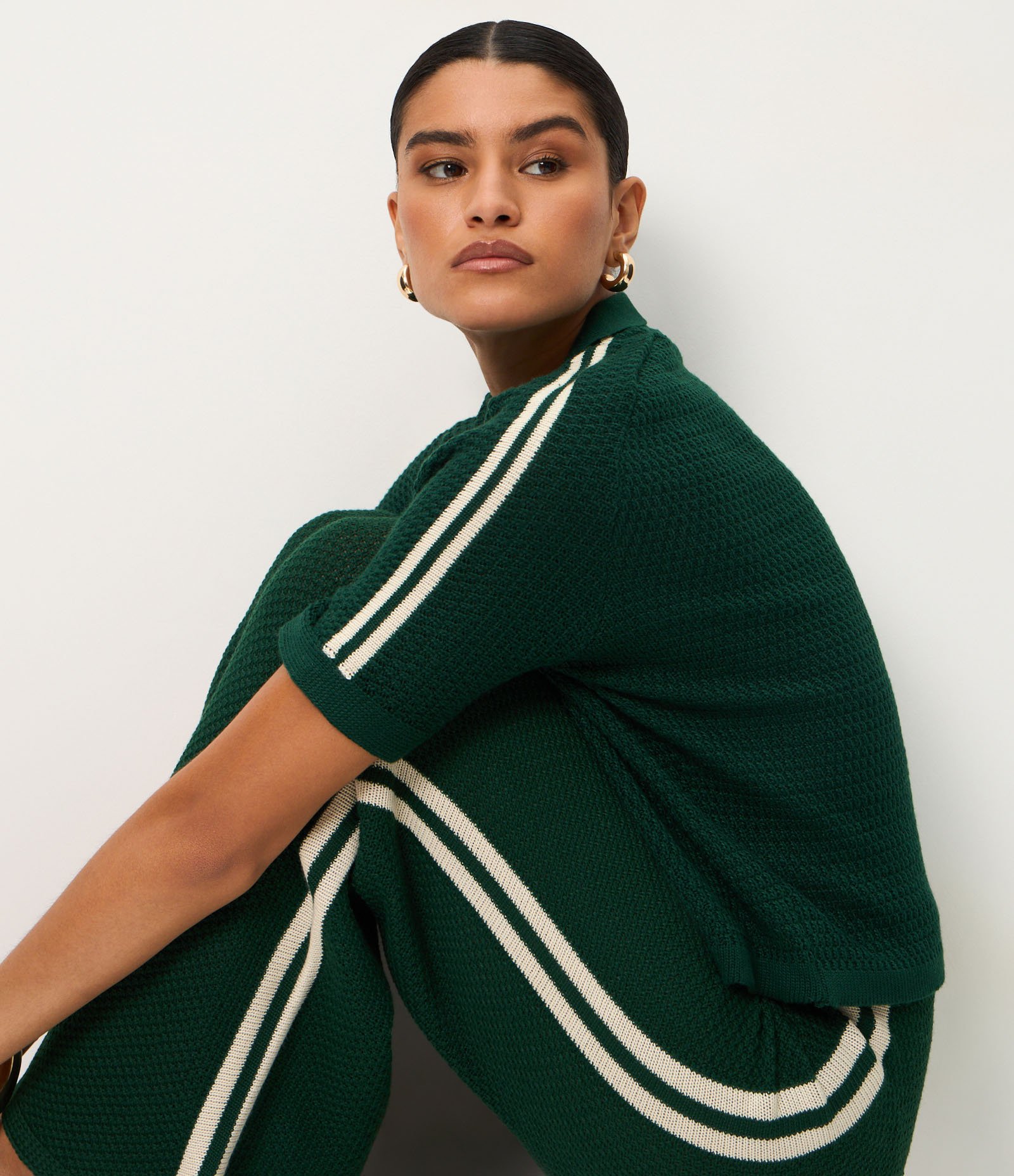 Blusa Polo em Tricô com Manga Curta e Detalhe de Listras Verde 4