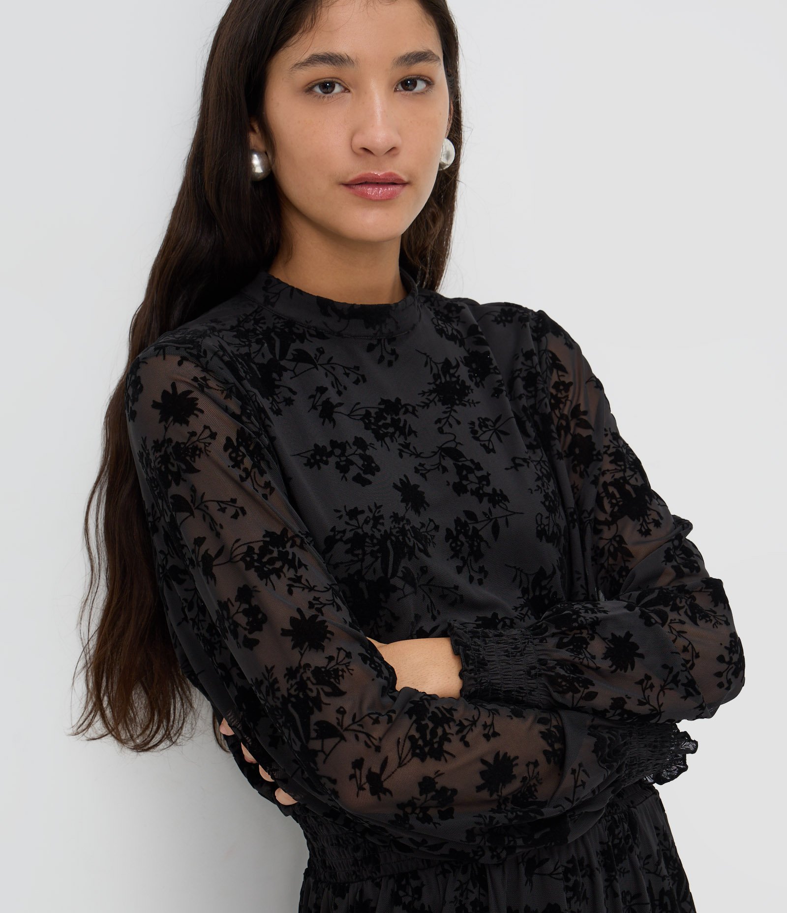 Vestido Curto em Tule Floral Flocado Preto 4