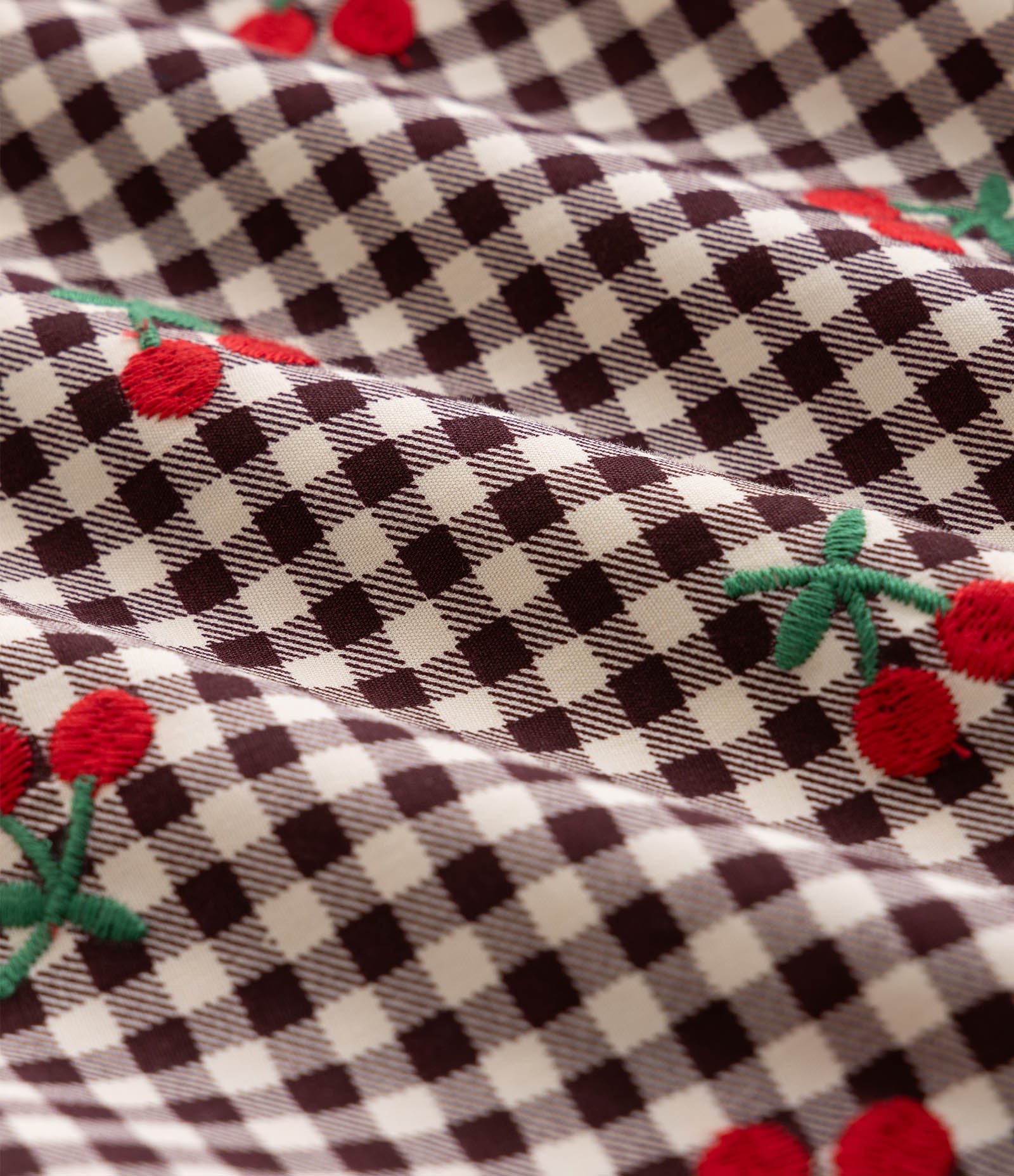 Vestido Infantil em Xadrez Vichy com Bordado de Cerejinhas – Tam 5 a 14 Anos Marrom/Bege 3