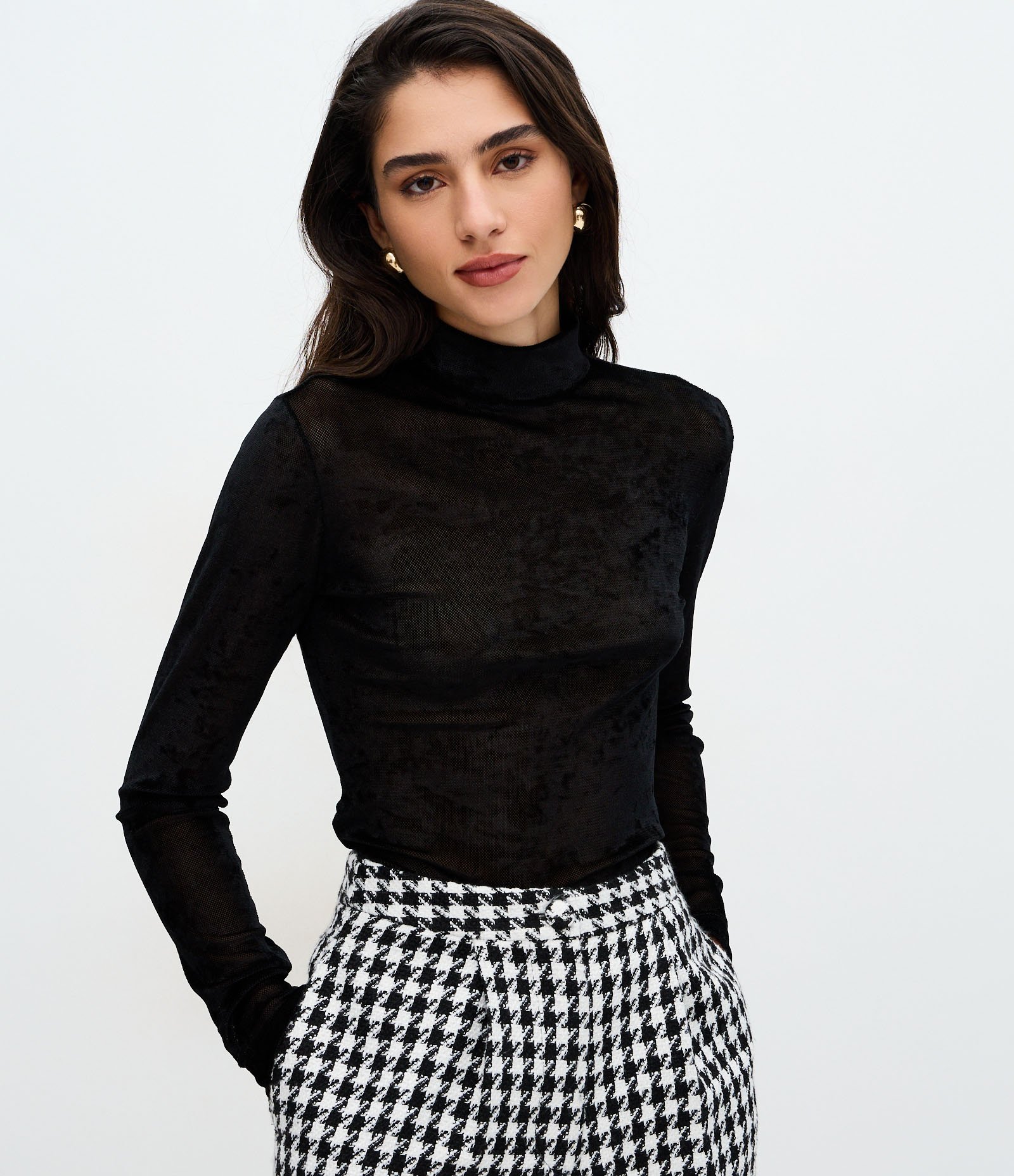 Blusa Manga Longa em Tule Aveludado com Gola Alta Preto 1