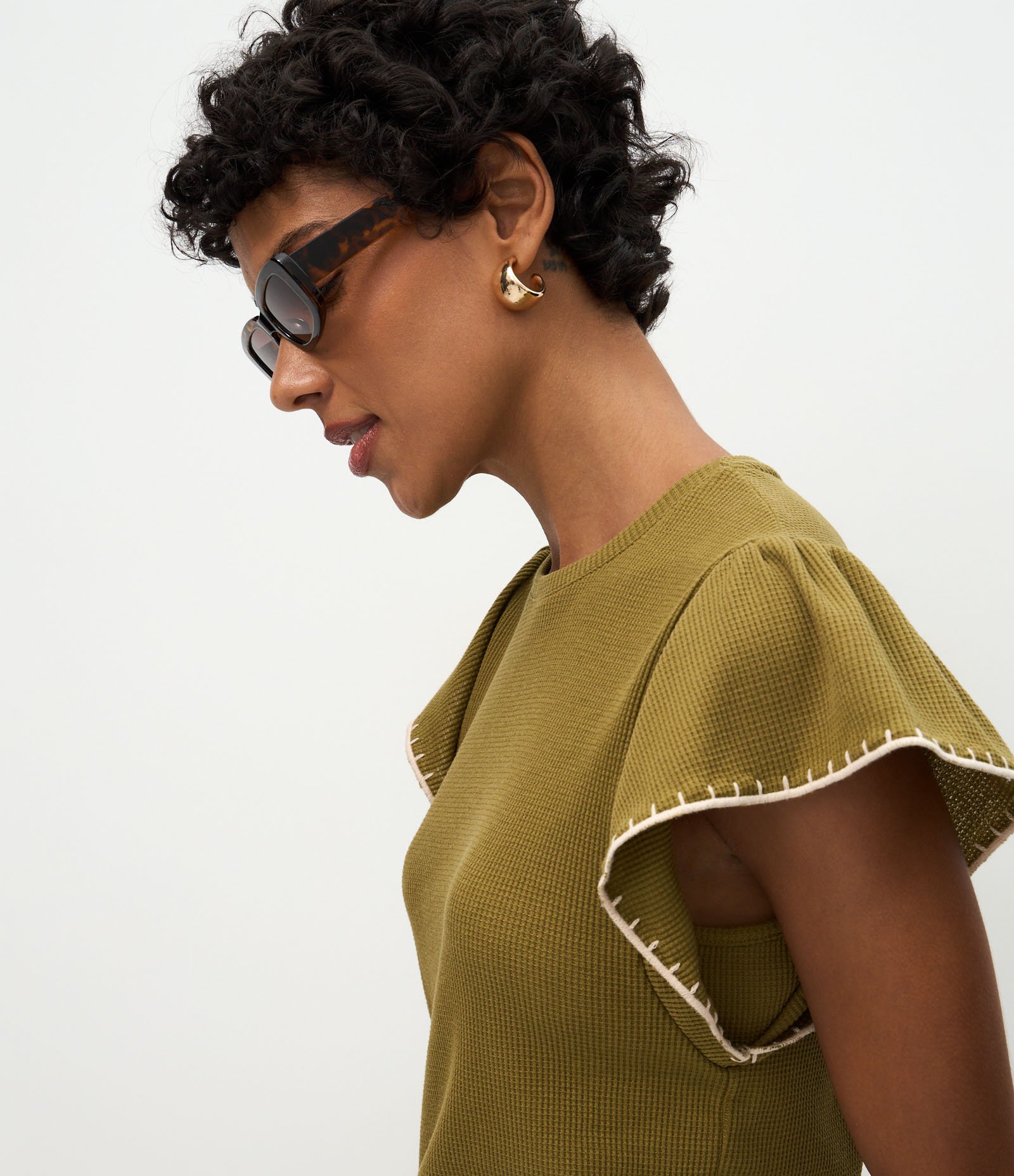 Blusa Manga Curta Texturizada com Bordado nas Mangas Verde 4