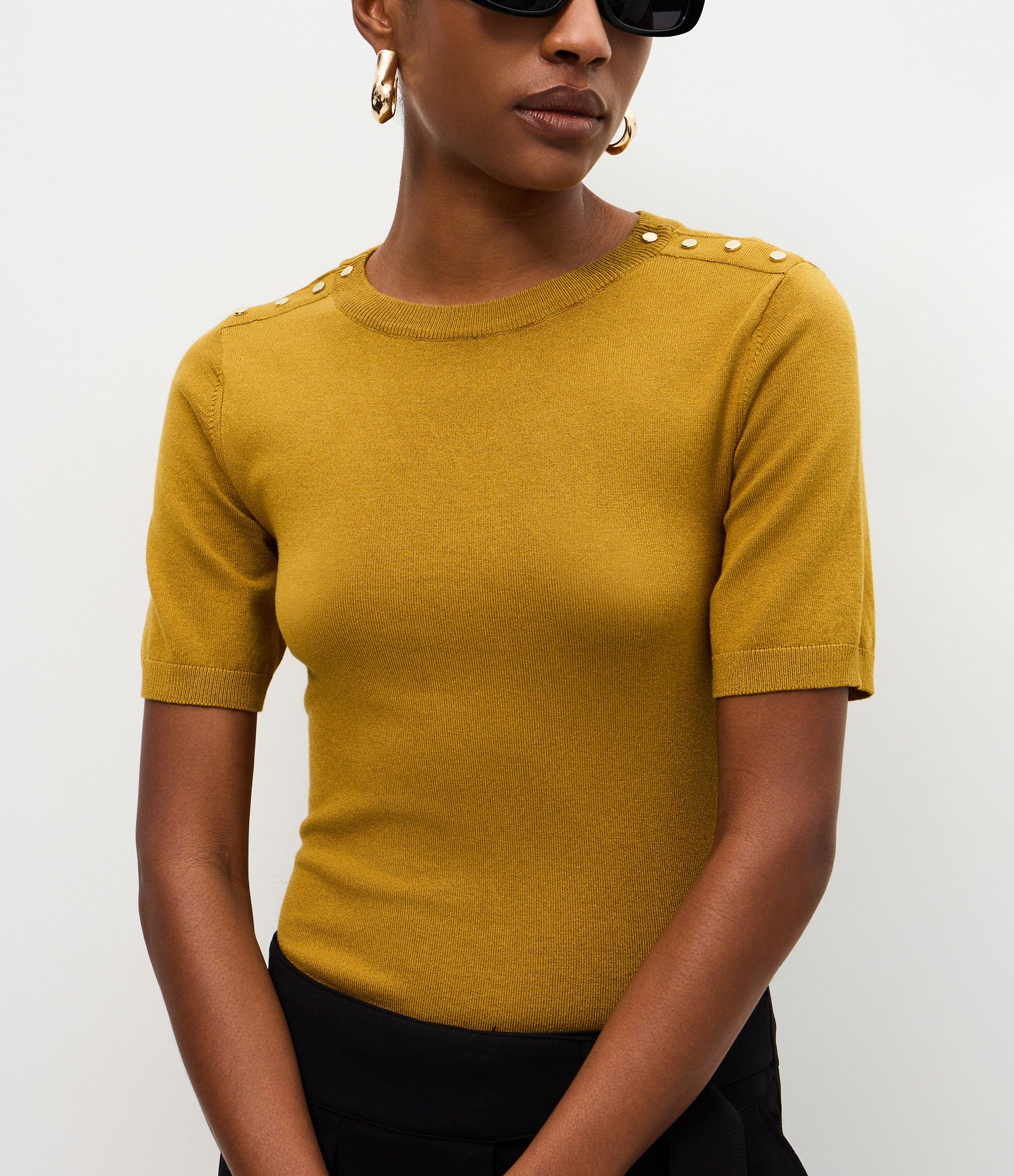Blusa Regular em Tricô com Botões Delicados nos Ombros Verde 4