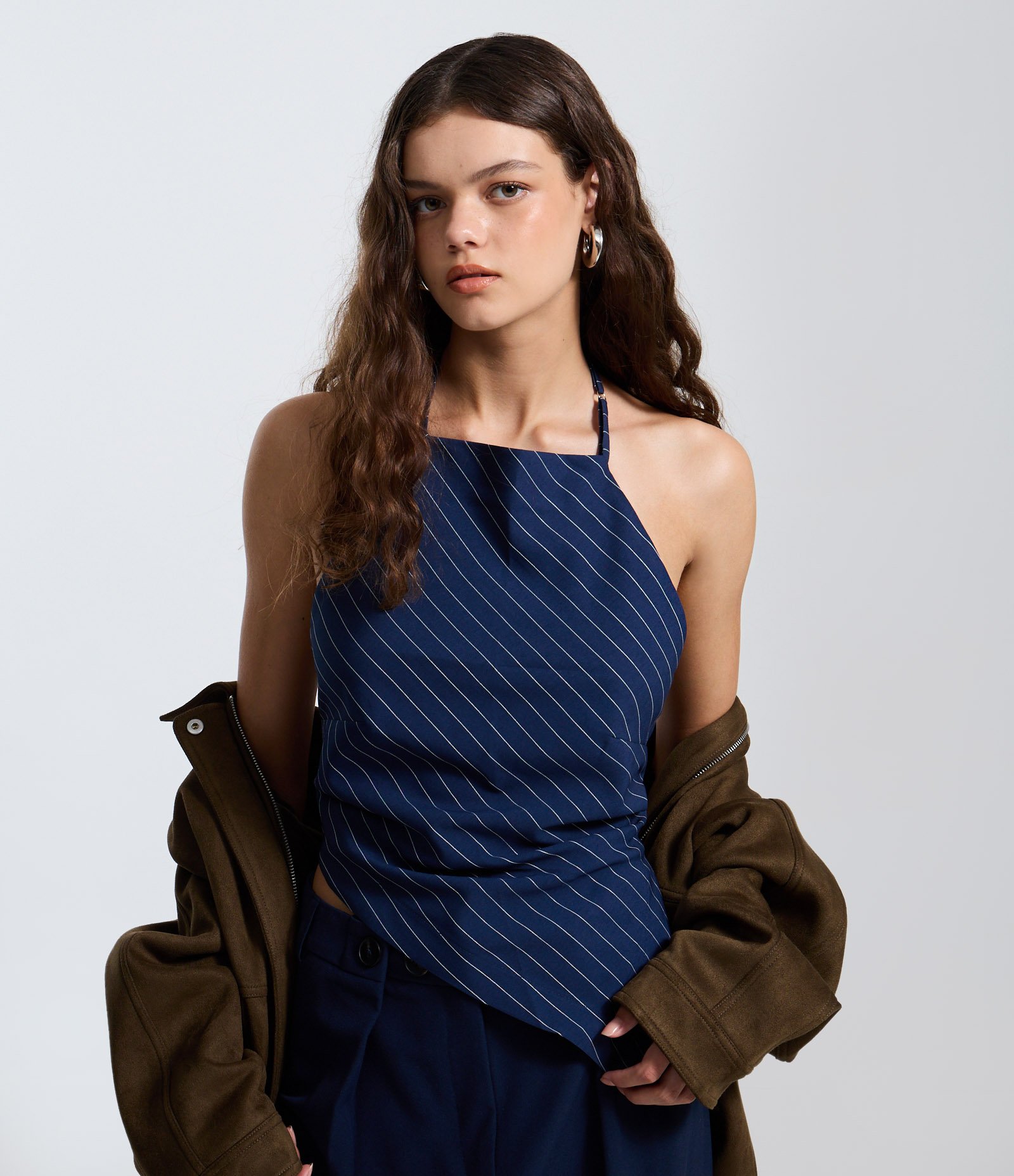 Blusa Frente Única em Alfaiataria com Listras e Amarração Traseira Azul 1