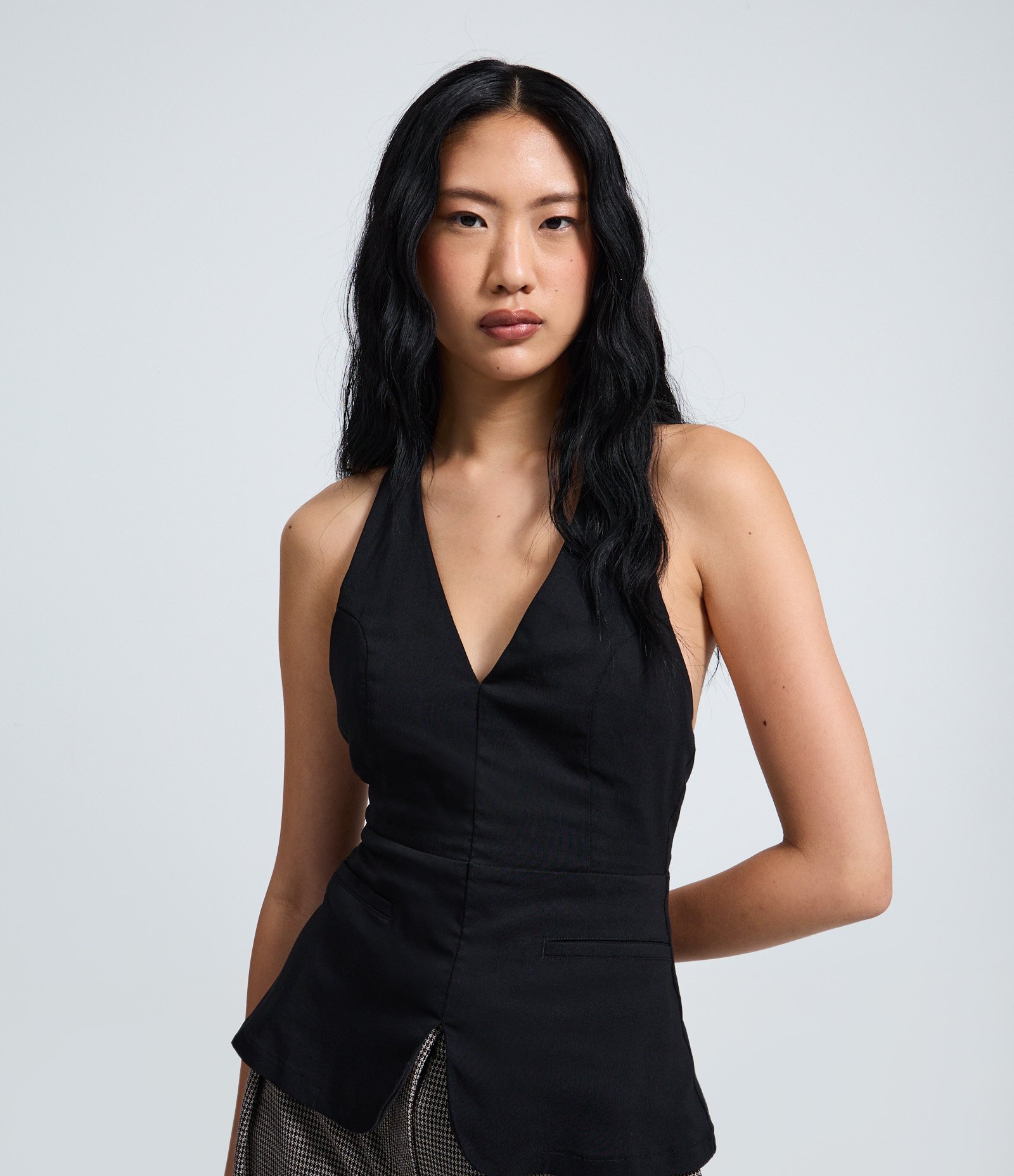 Blusa Frente Única em Bengaline com Bolsos Laterais Preto 1