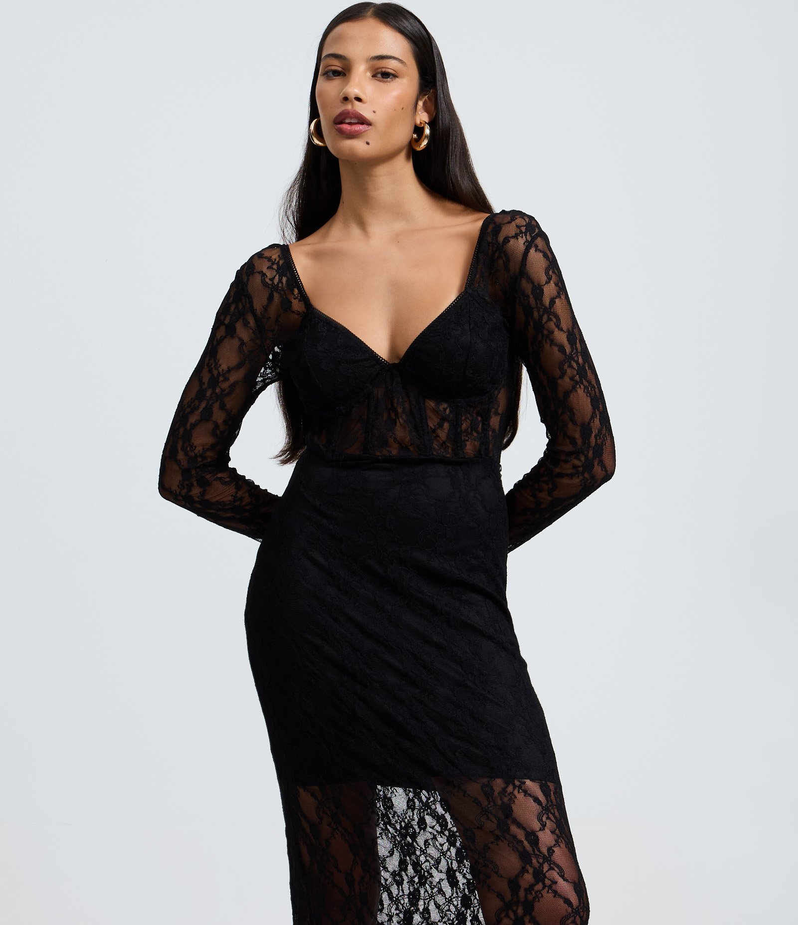 Vestido New Midi em Renda com Transparência Preto 2