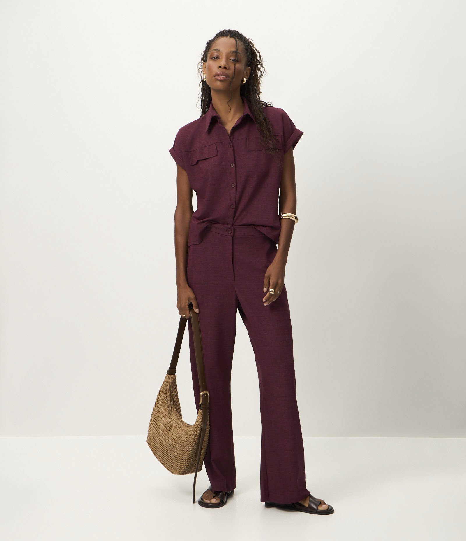 Camisa em Piquet com Lapelas e Dobra na Manga Curta Bordô 2