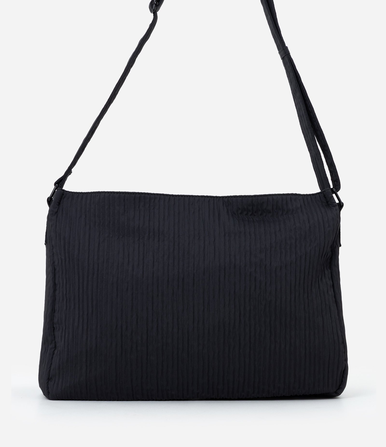 Bolsa Masculina Messenger Texturizada com Bolsos Frontais Preto 4