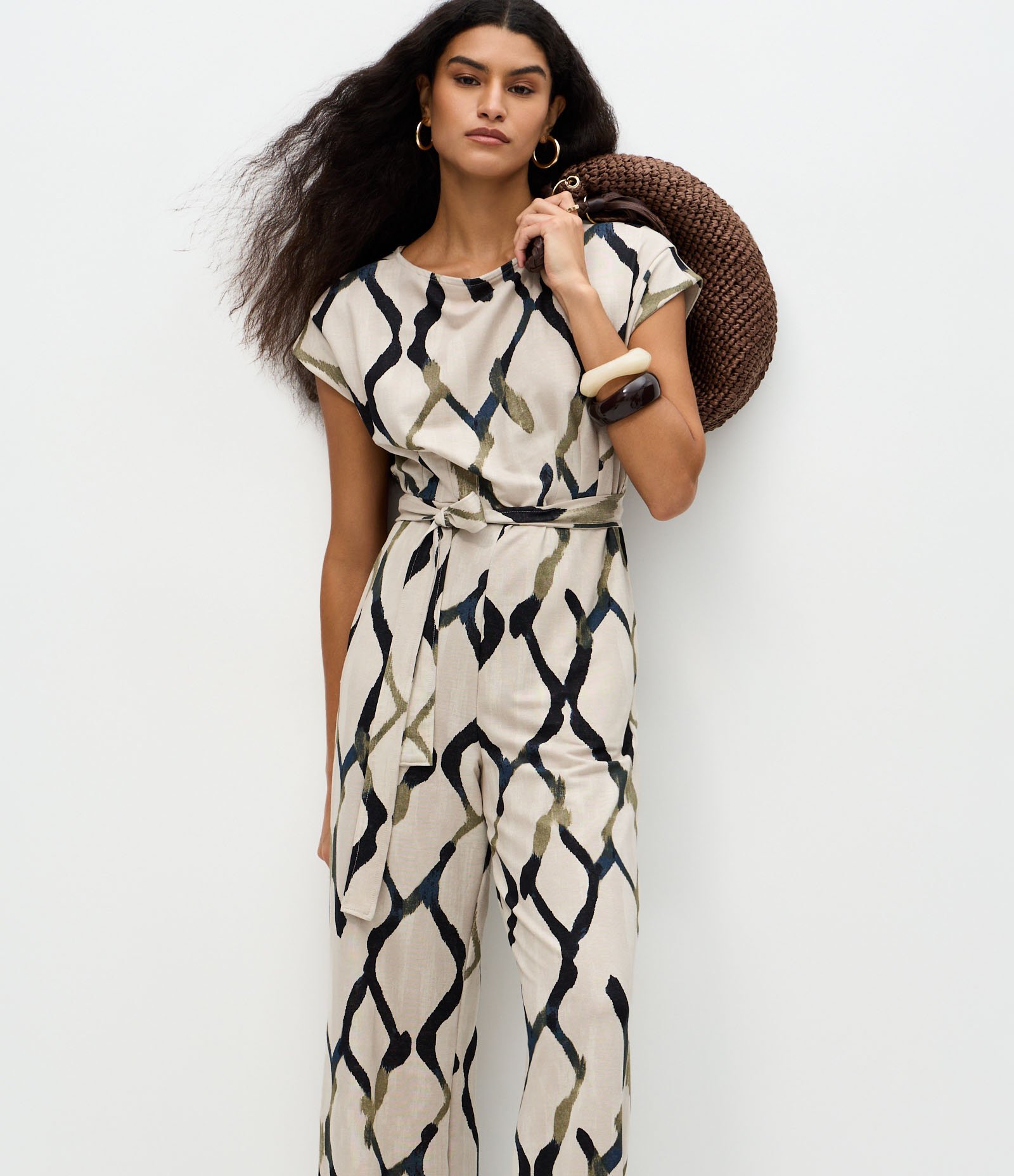 Macacão em Piquet com Cinto e Estampa Abstrata Multicores 2