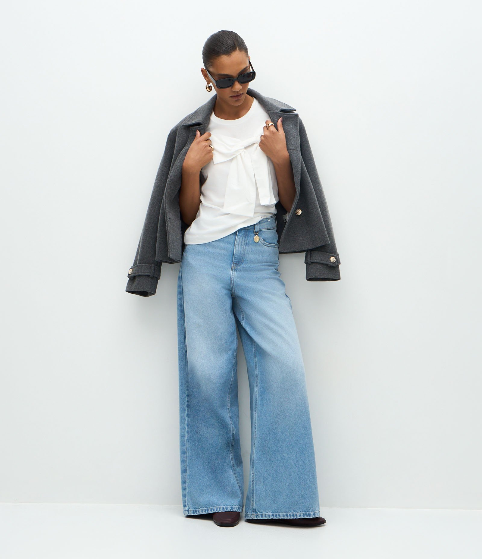 Camiseta Manga Curta em Algodão com Laço Grande Branco 1