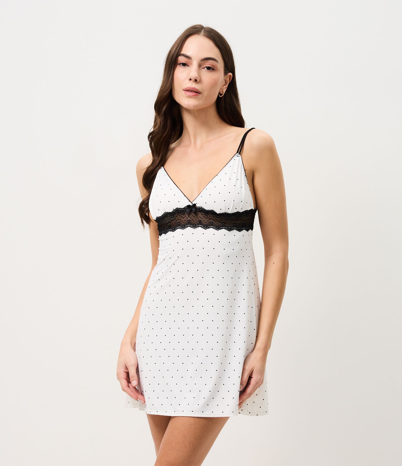 Camisola Curta com Estampa Poá e Renda Branco/Preto 1