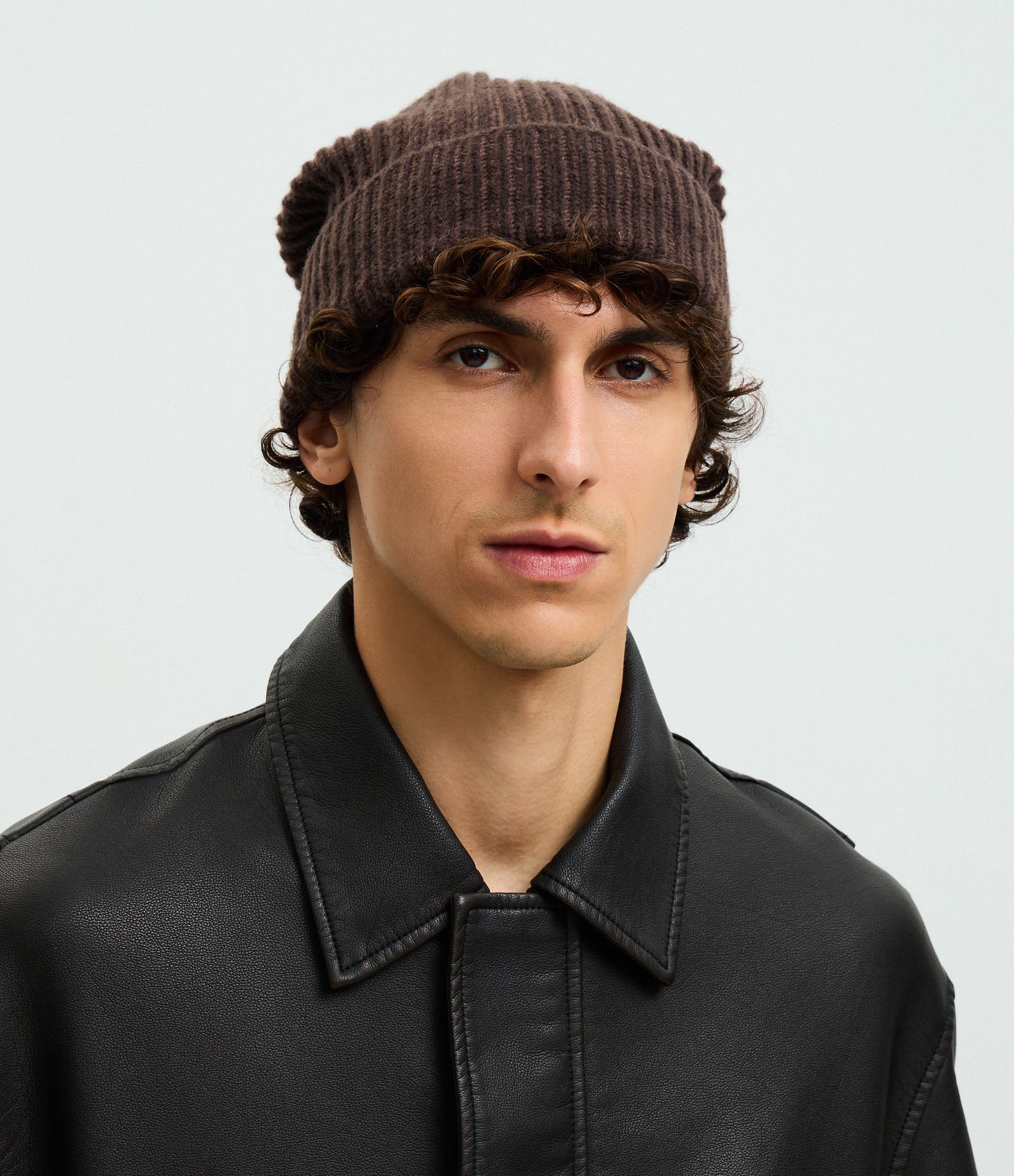 Gorro com Efeito Tricô e Gradiente Marrom 1