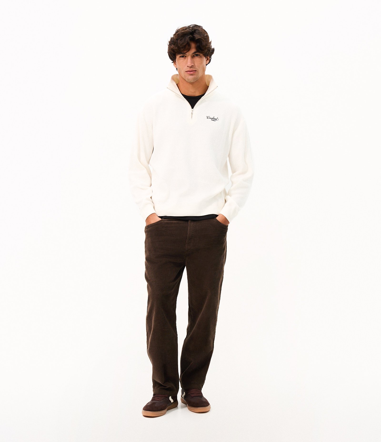 Calça Baggy em Veludo Cotelê Marrom 1