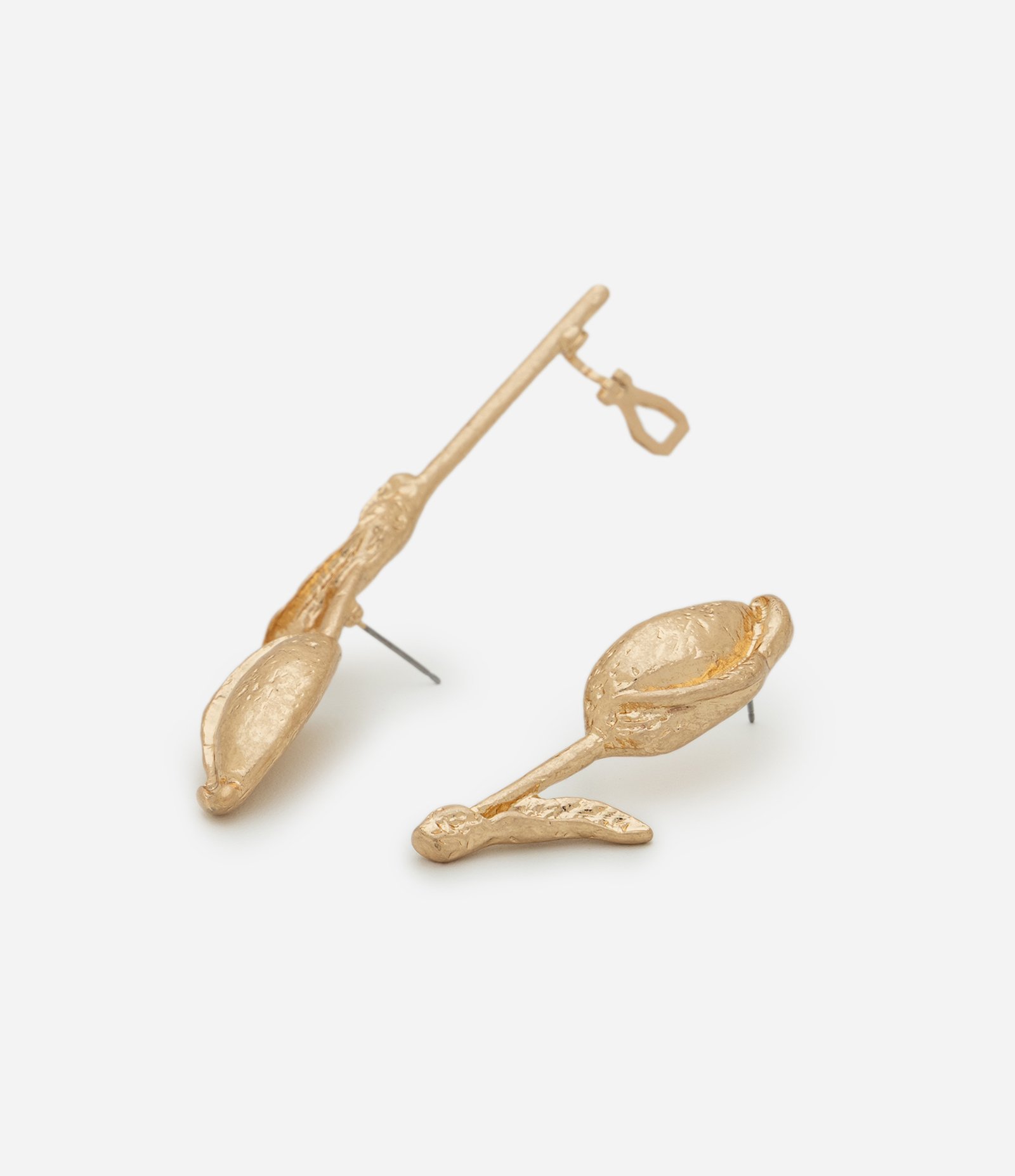 Brincos Ear Cuff em Metal com Design de Tulipa Dourado 3