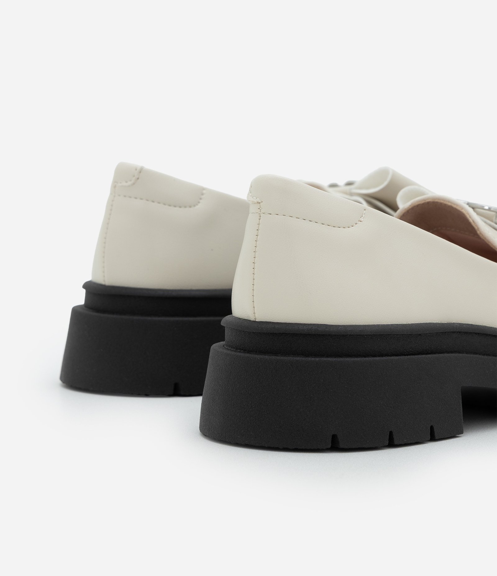 Sapato Oxford Infantil com Laço e Coração - Tam 26 ao 34 Off White 2