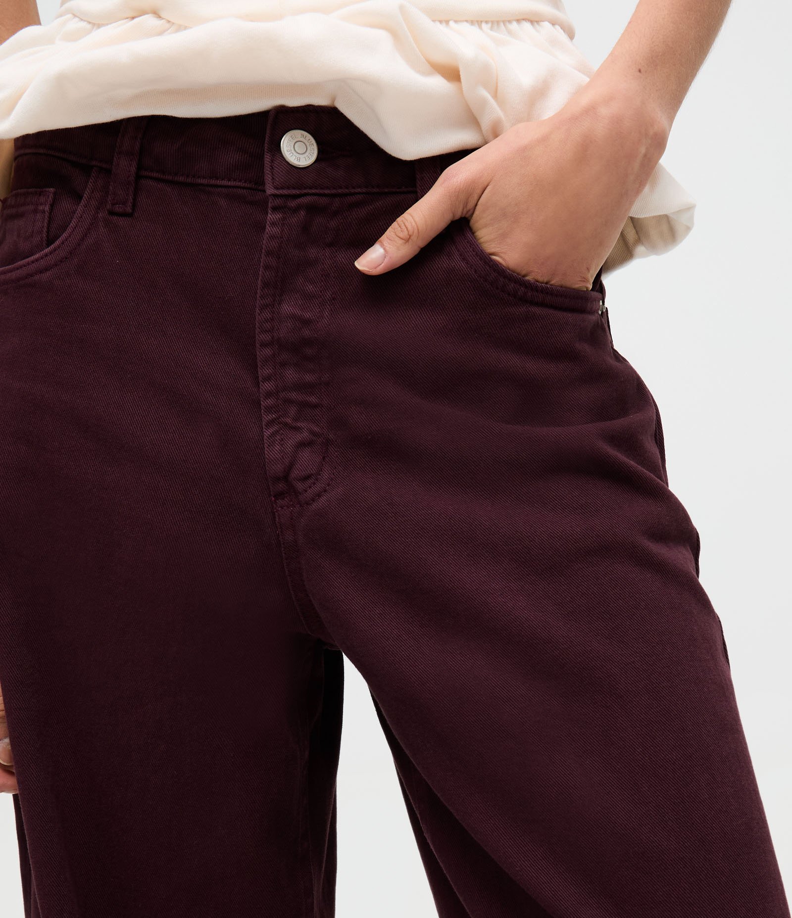 Calça Wide Leg em Sarja com Cintura Baixa Vermelho Escuro 3