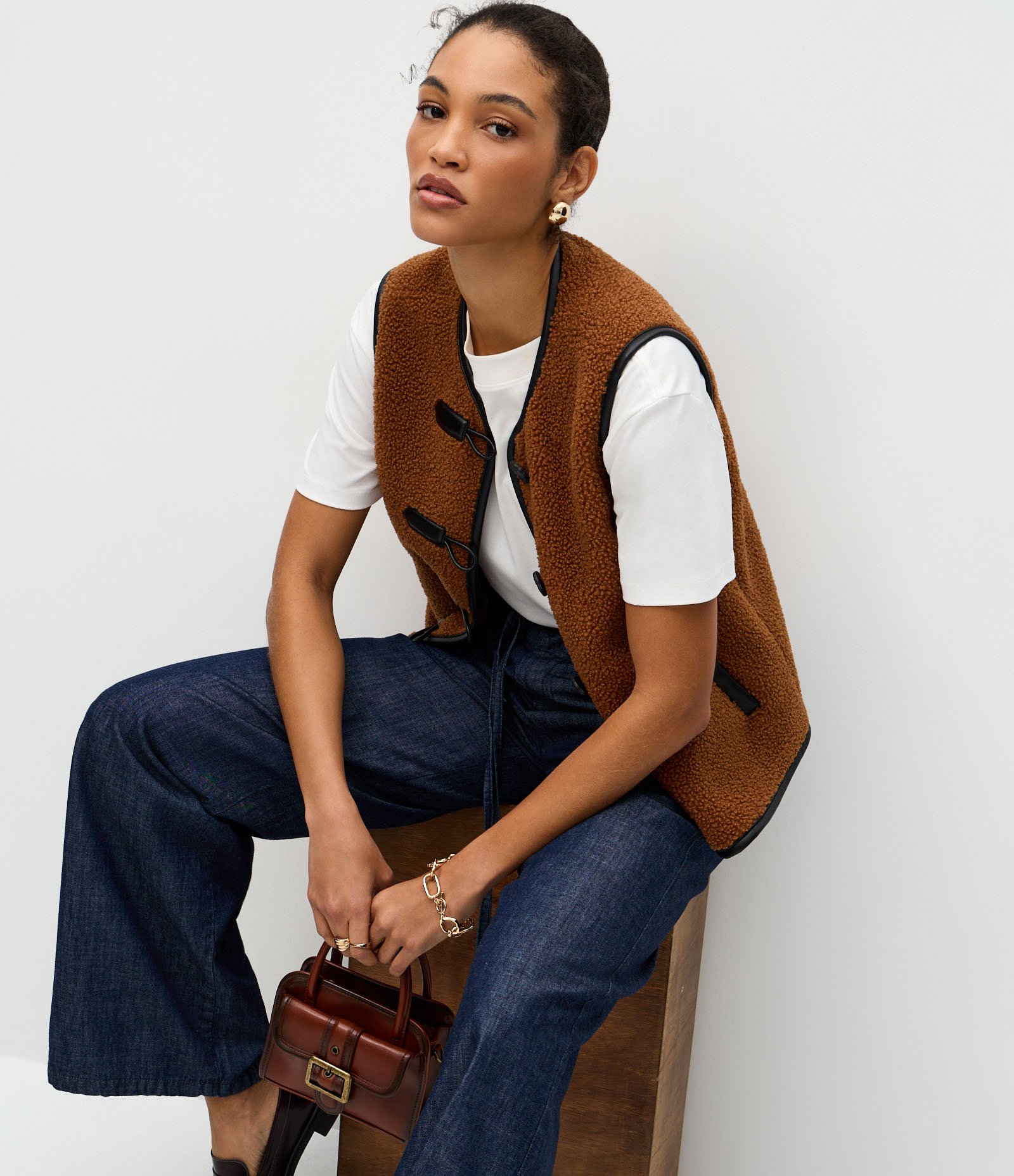 Calça Wide em Jeans com Cinto e Cintura Alta Azul Marinho 5