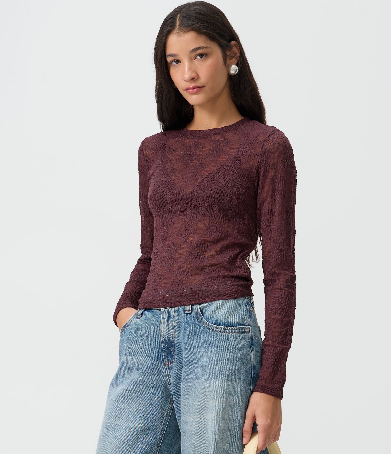 Blusa Slim Manga Longa em Renda Floral Vinho 1
