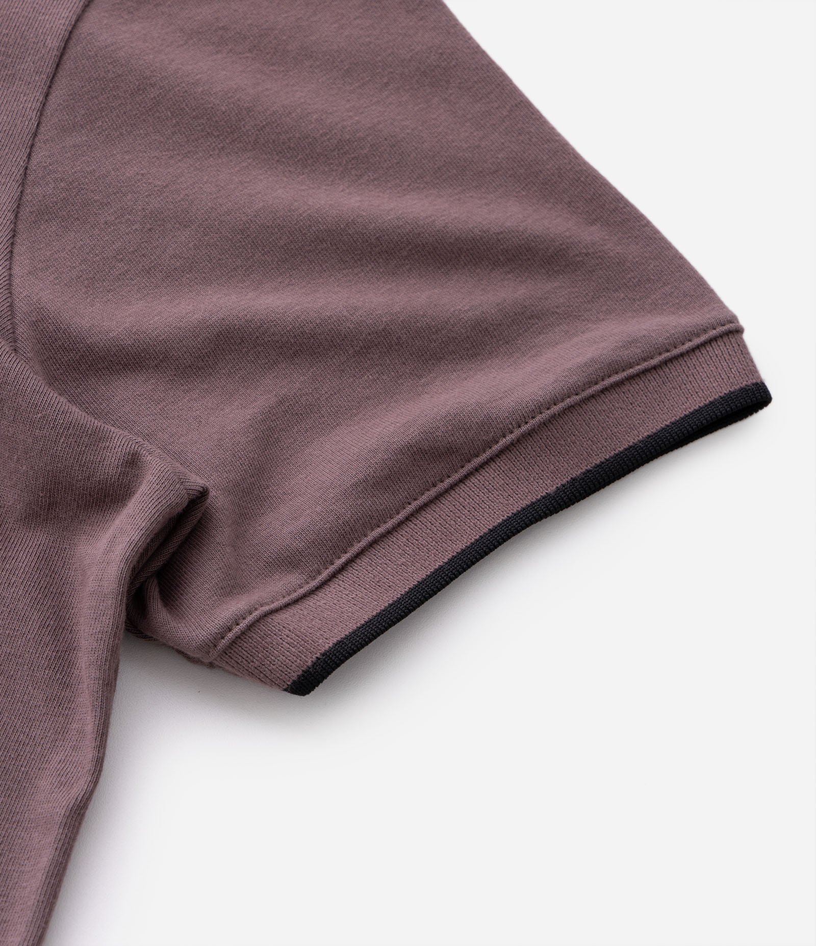 Camisa Polo Manga Curta com Detalhe Contrastante Marrom 4