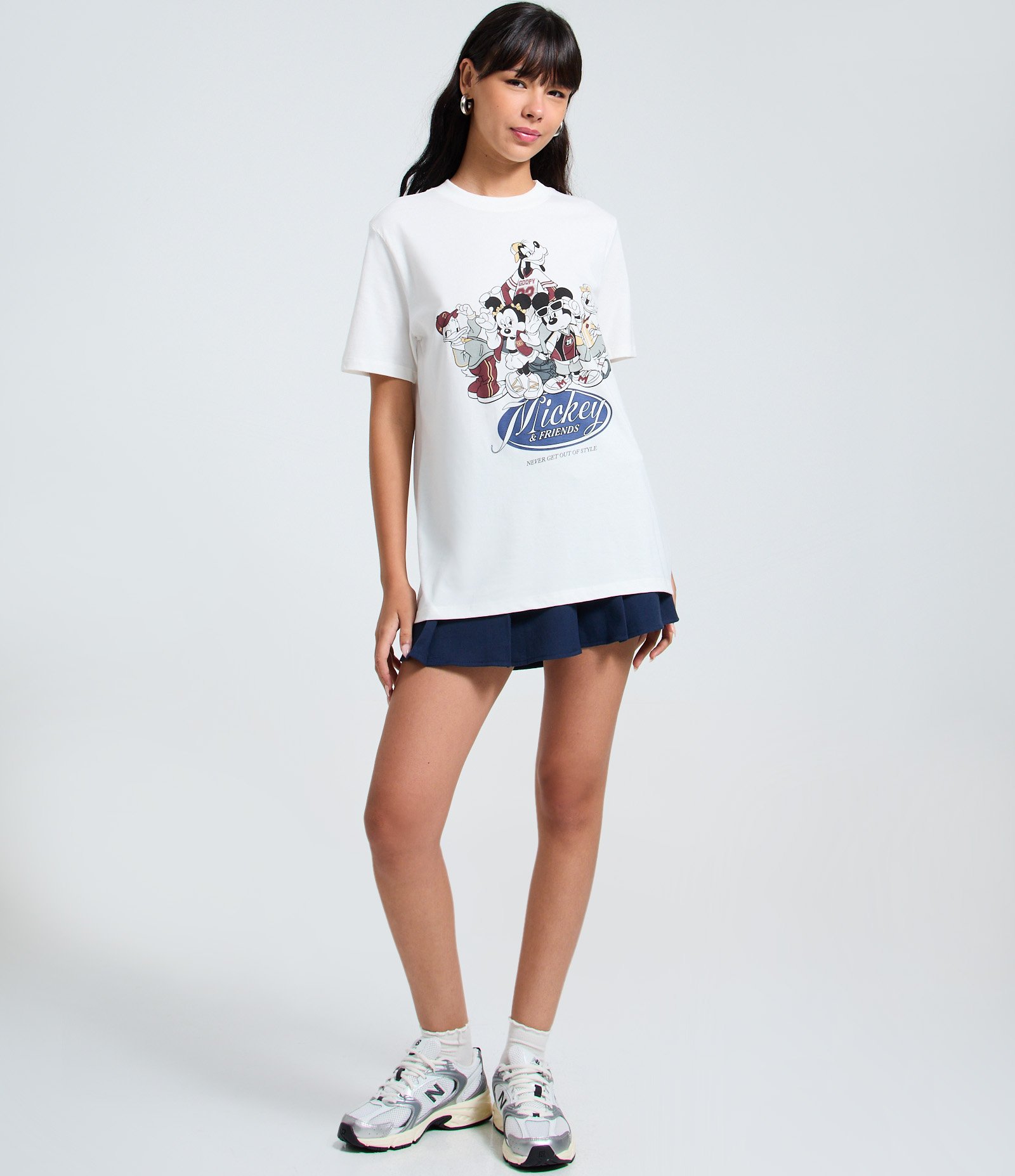 Camiseta em Algodão com Estampa Mickey e Amigos Branco 2