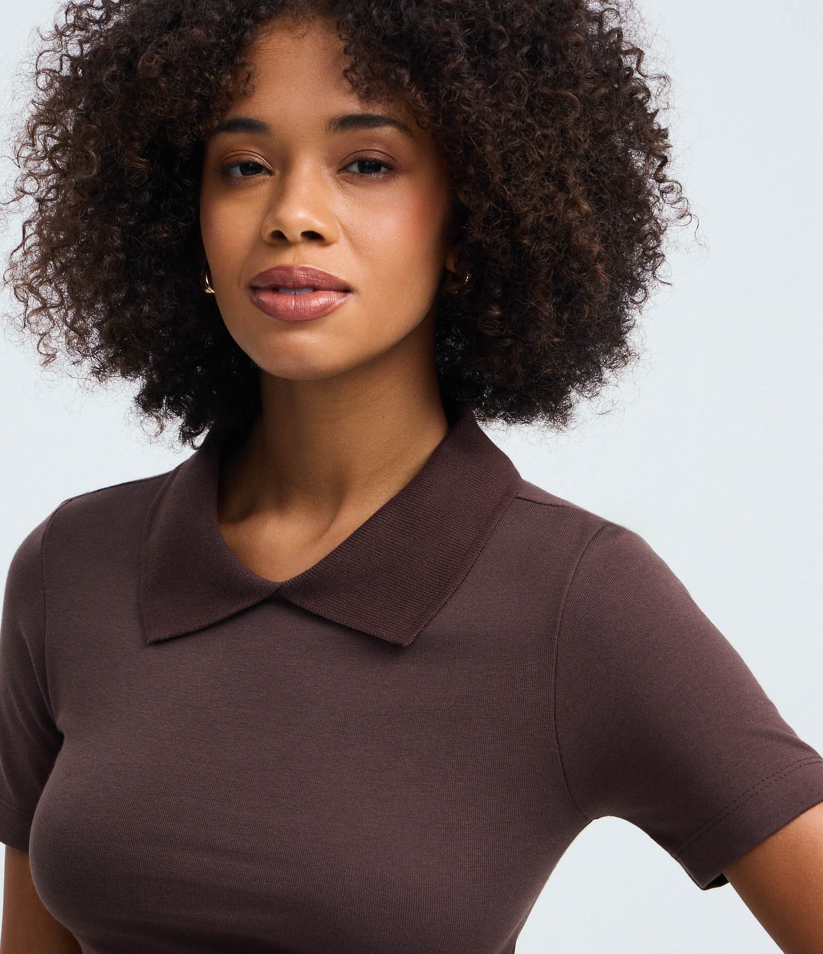 Blusa Básica Manga Curta com Gola Polo Marrom 3