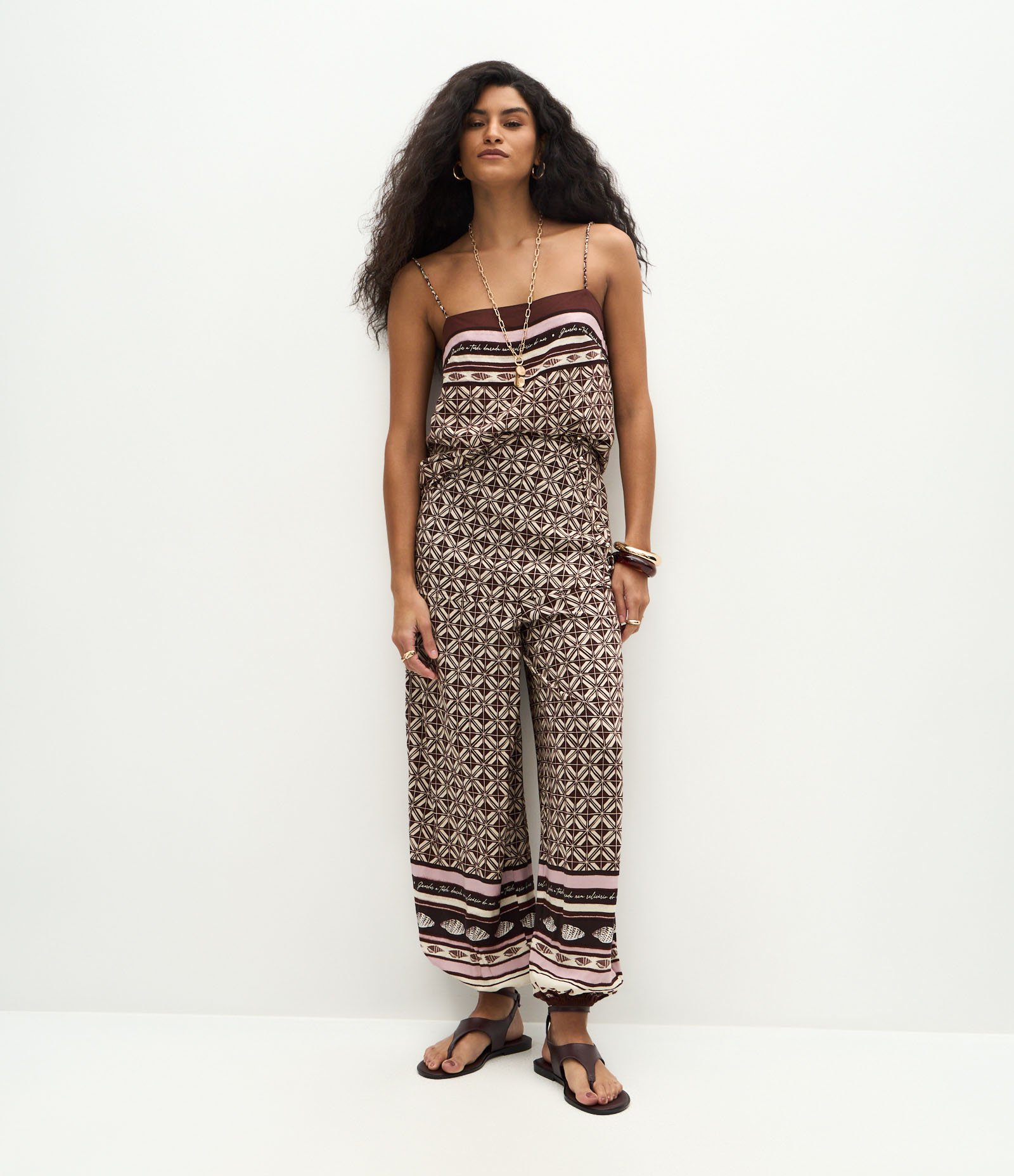Blusa em Viscose com Estampa Geométrica Marrom 2