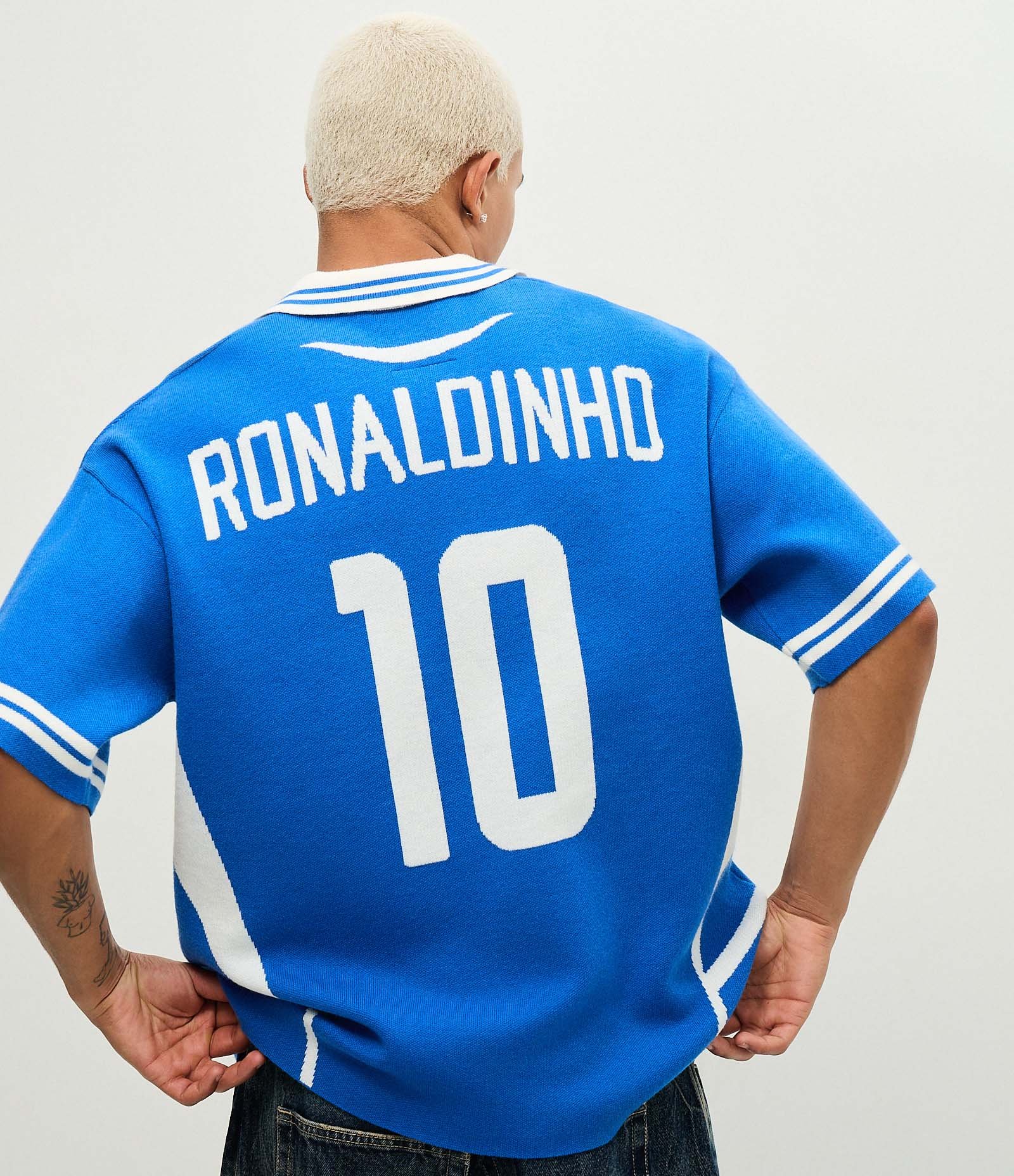 Camiseta Boxy em Tricô com Recortes e Estampa R10 Azul 1