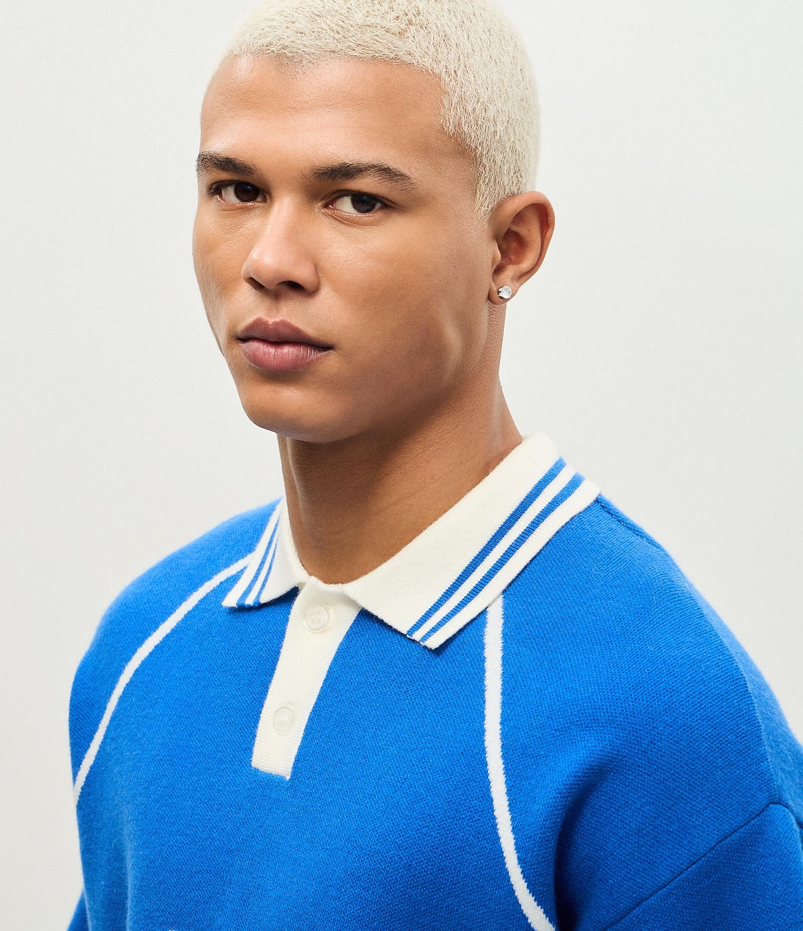 Camiseta Boxy em Tricô com Recortes e Estampa R10 Azul 4