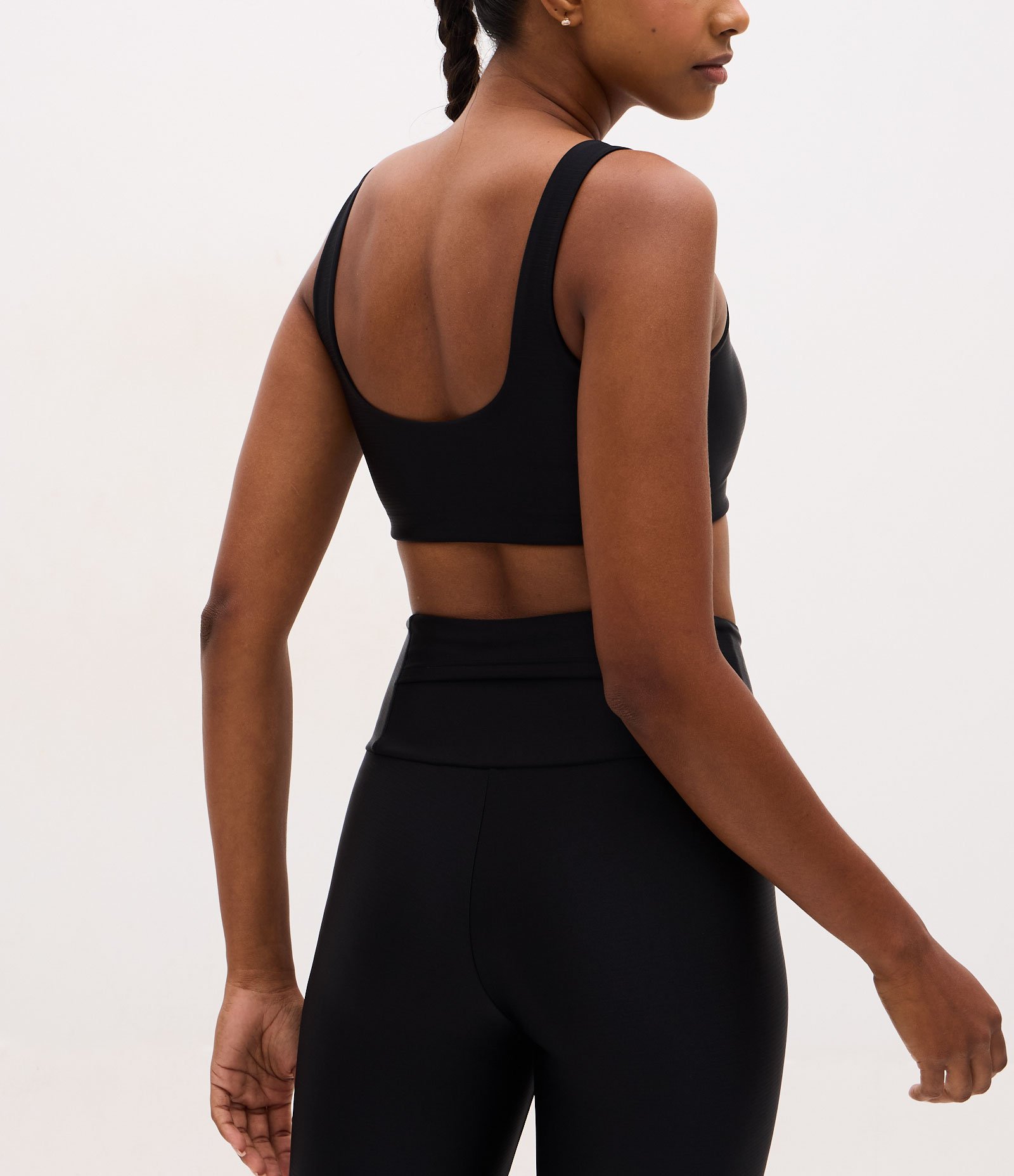 Top Esportivo em Microfibra Texturizado Preto 4