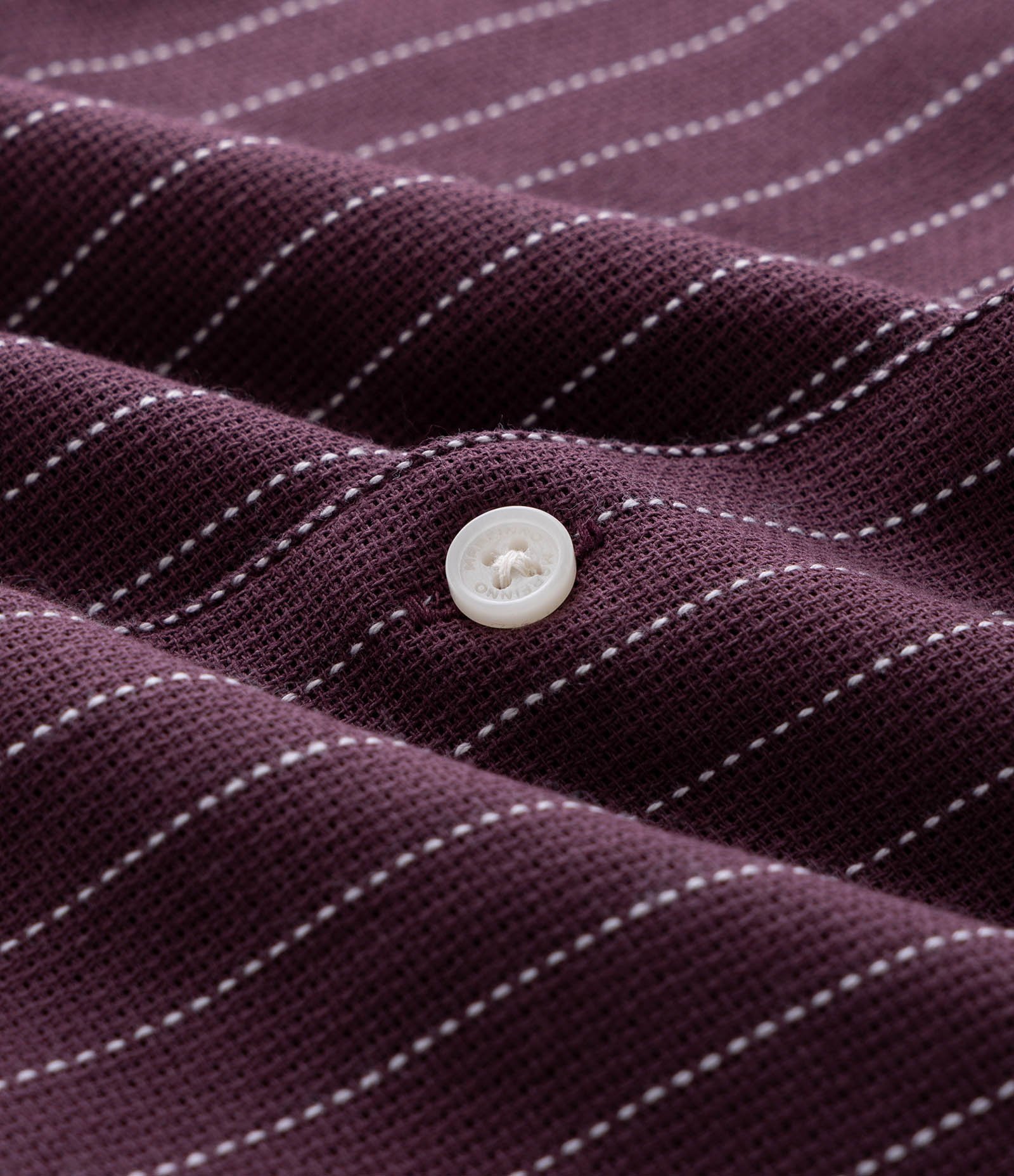 Camisa Comfort Manga Curta em Algodão Texturizada Bordô 3