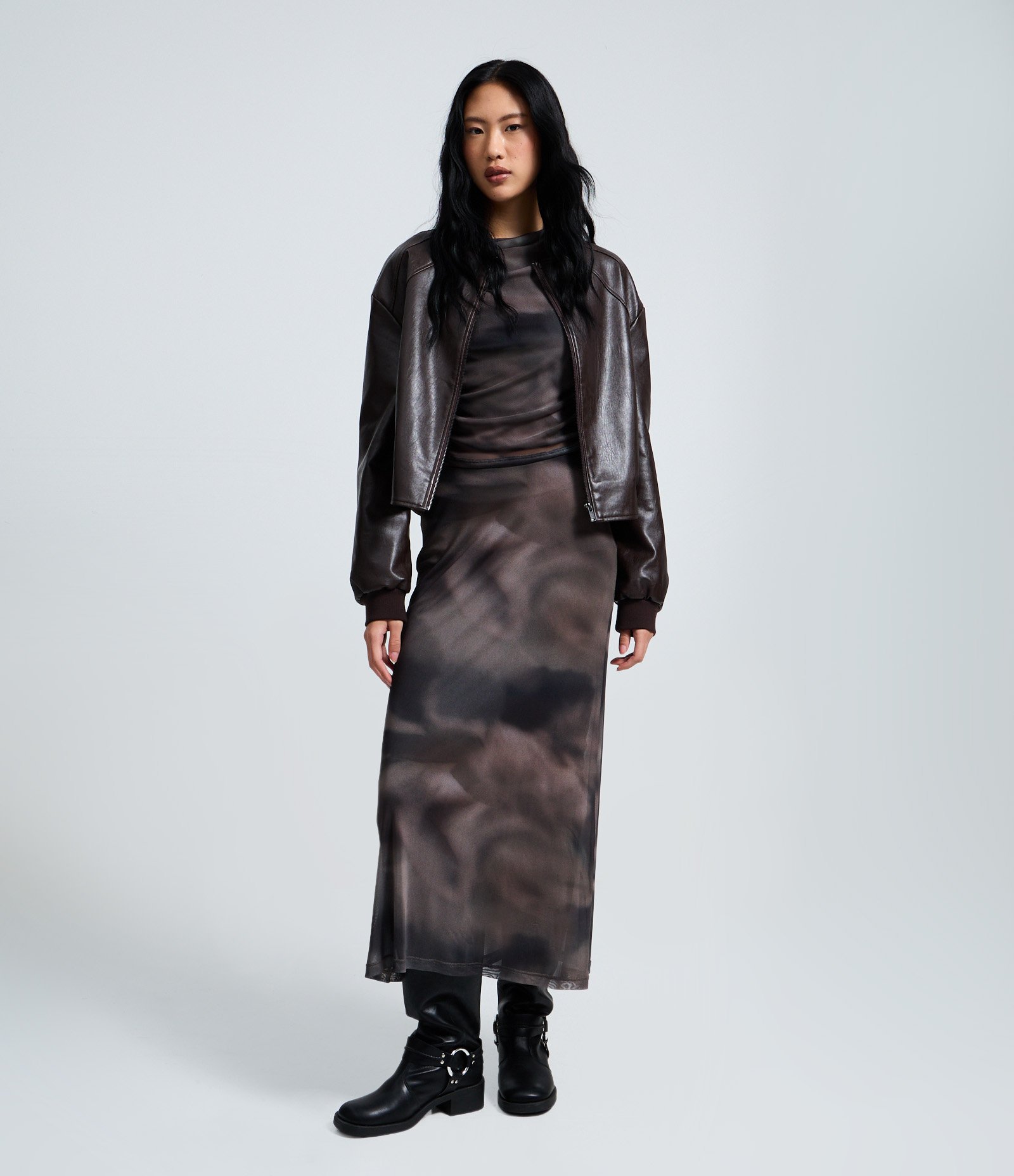 Saia Longa Evasê em Tule com Efeito Manchado Cinza 1