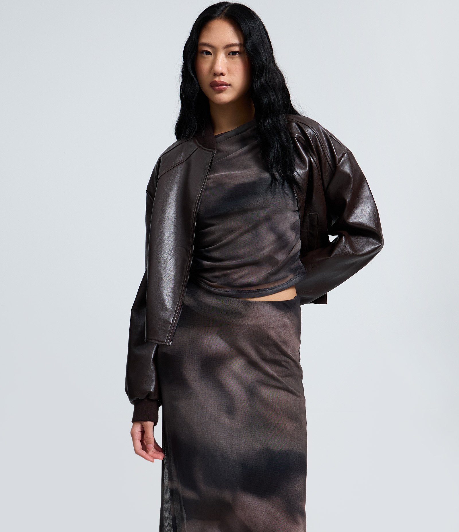 Saia Longa Evasê em Tule com Efeito Manchado Cinza 2