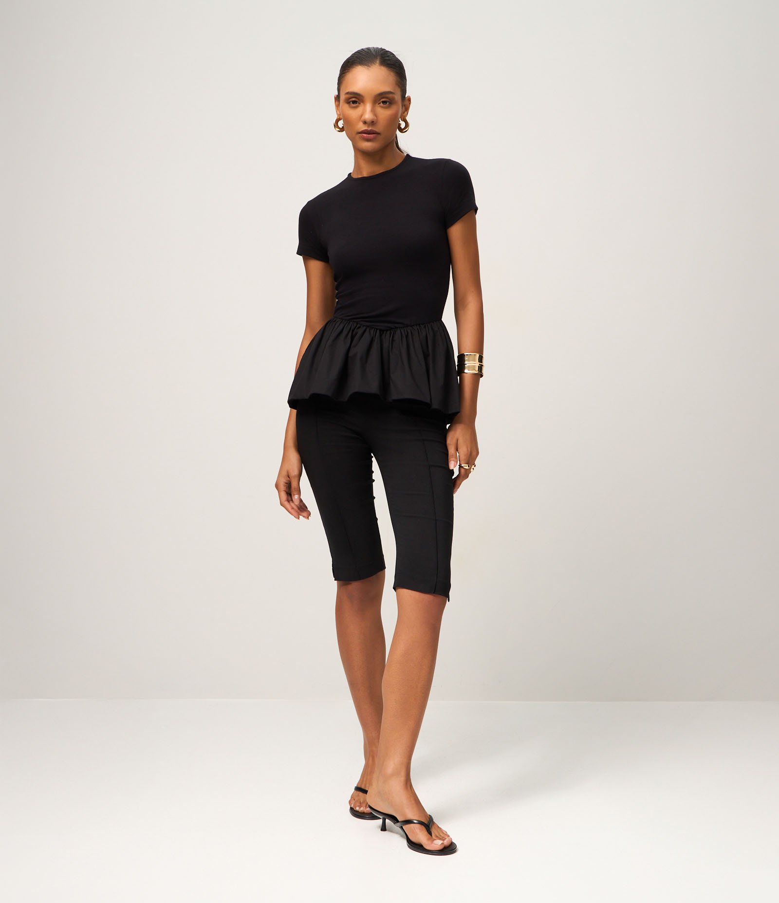 Blusa em Algodão com Manga Curta e Peplum Preto 2