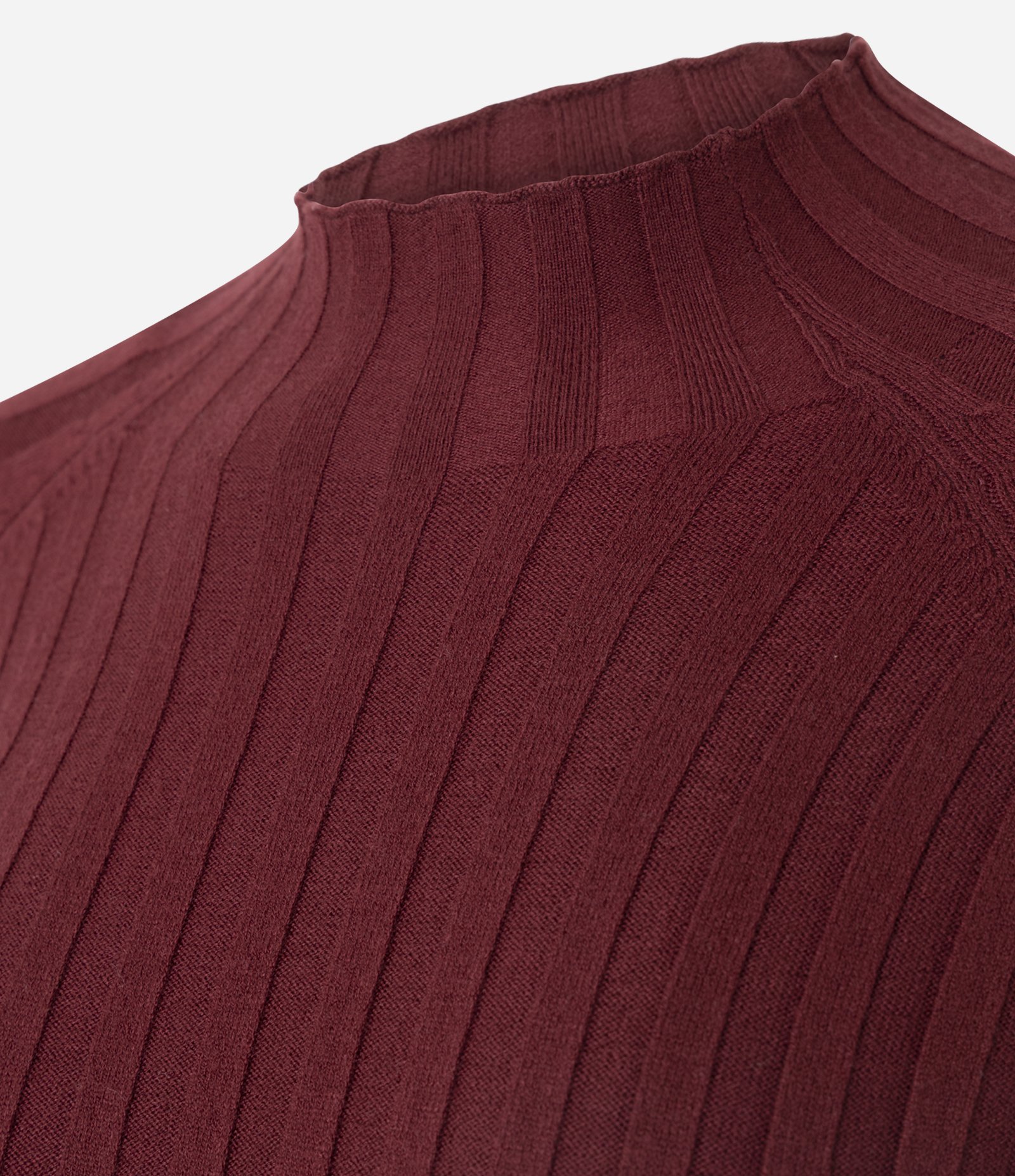 Blusa em Tricô com Gola Alta e Manga Longa Bordô 2