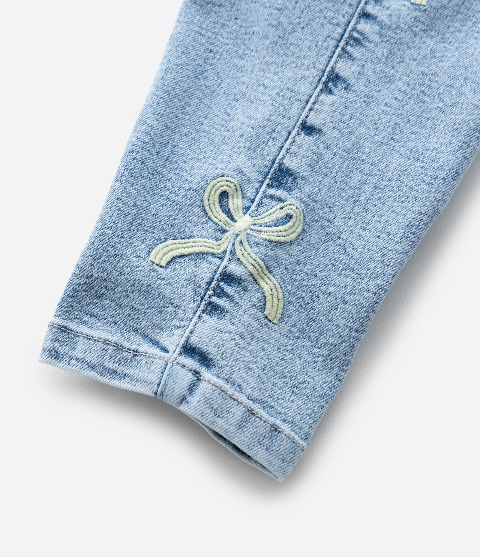 Calça Infantil em Jeans com Laços Laterais – Tam 0 a 18 Meses Azul Claro 4