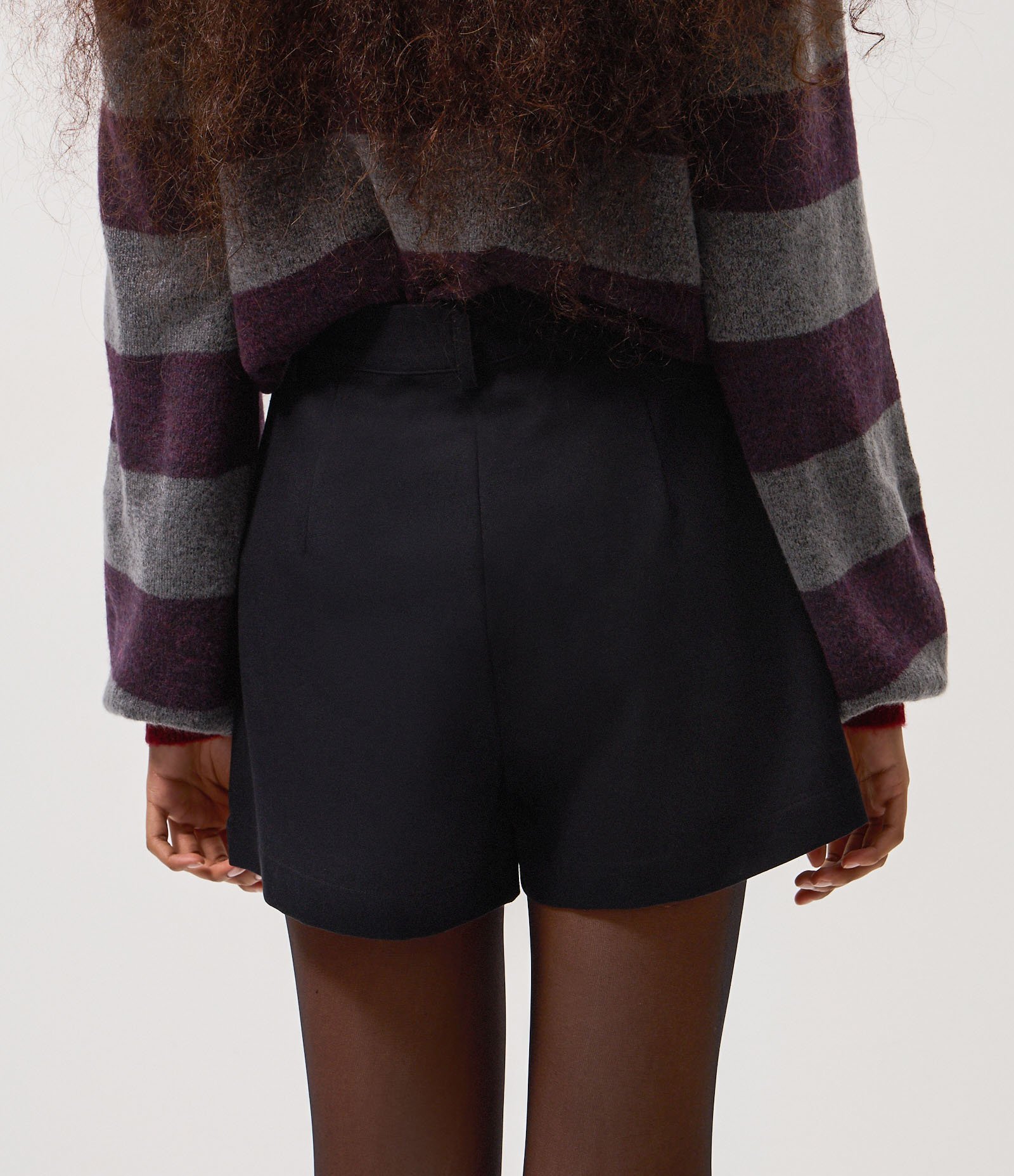 Short em Poliviscose Alfaiatado Preto 4