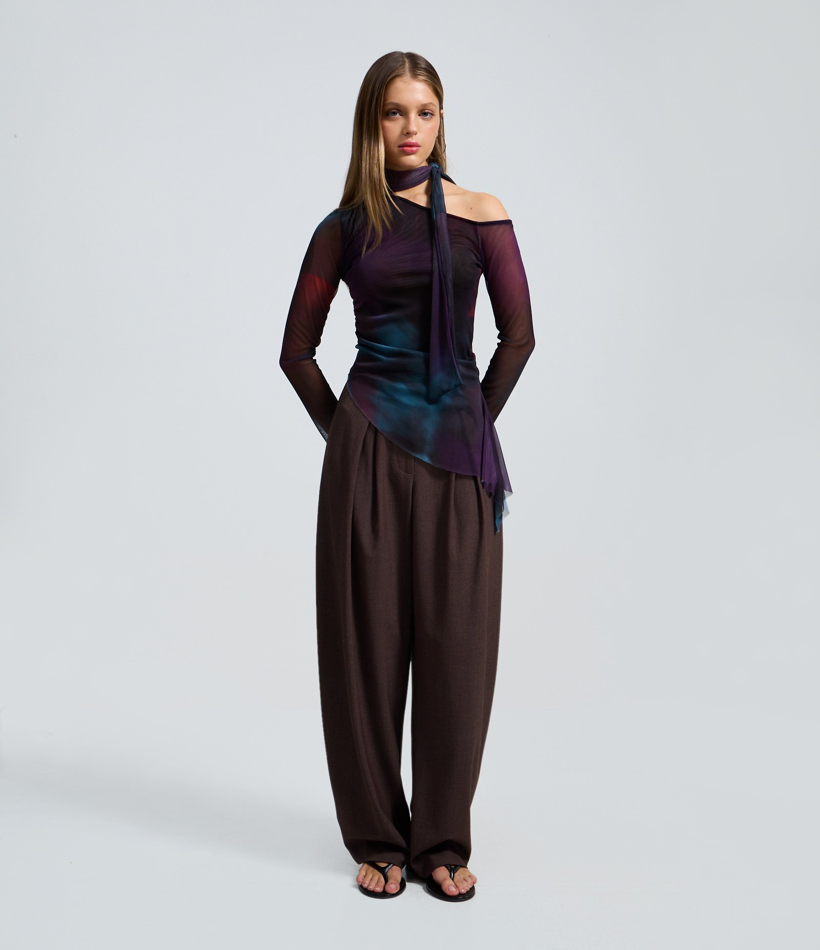 Calça Alfaiatada Barrel Marrom 1