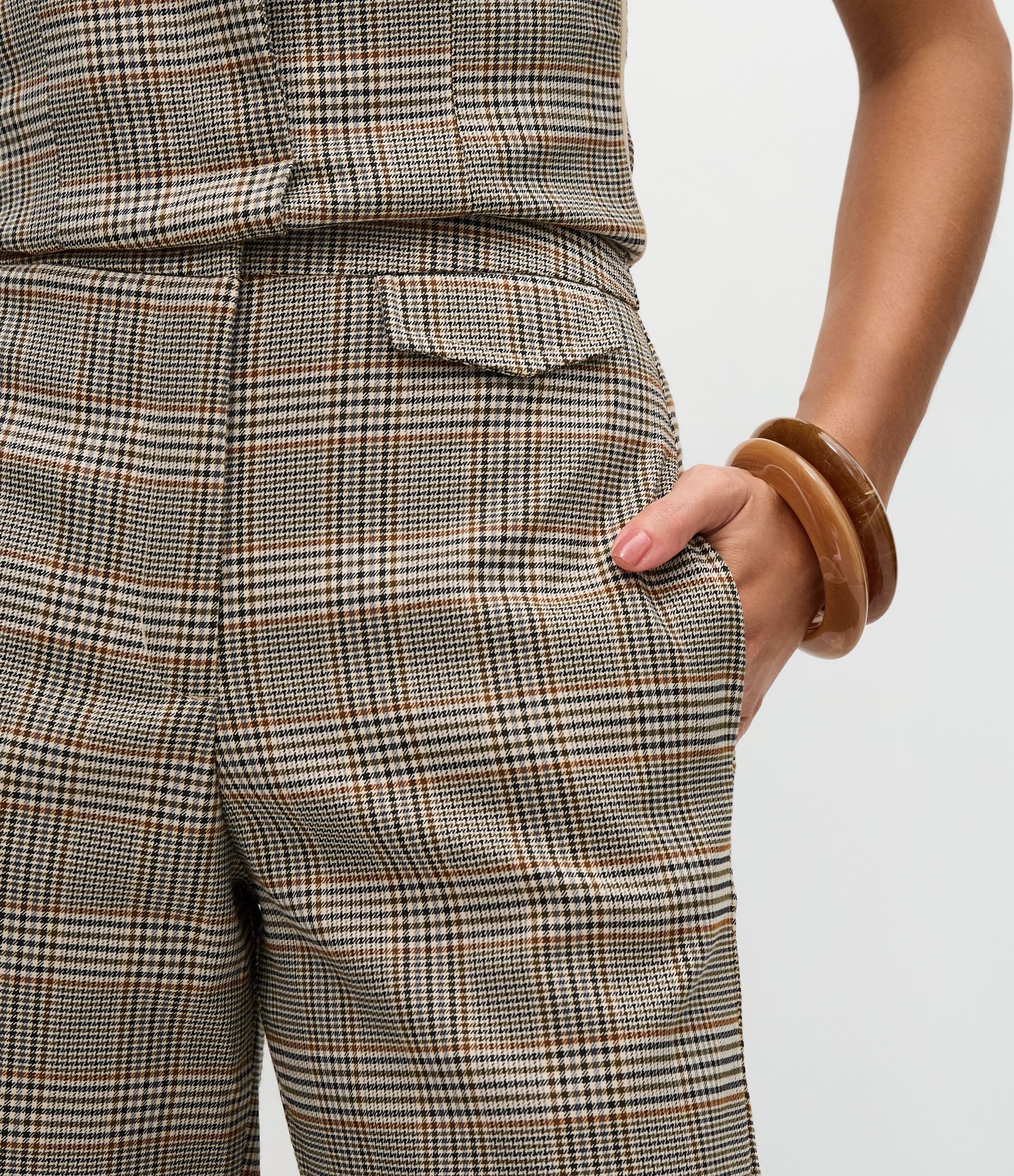 Calça Alfaiatada com Estampa Xadrez Multicores 4