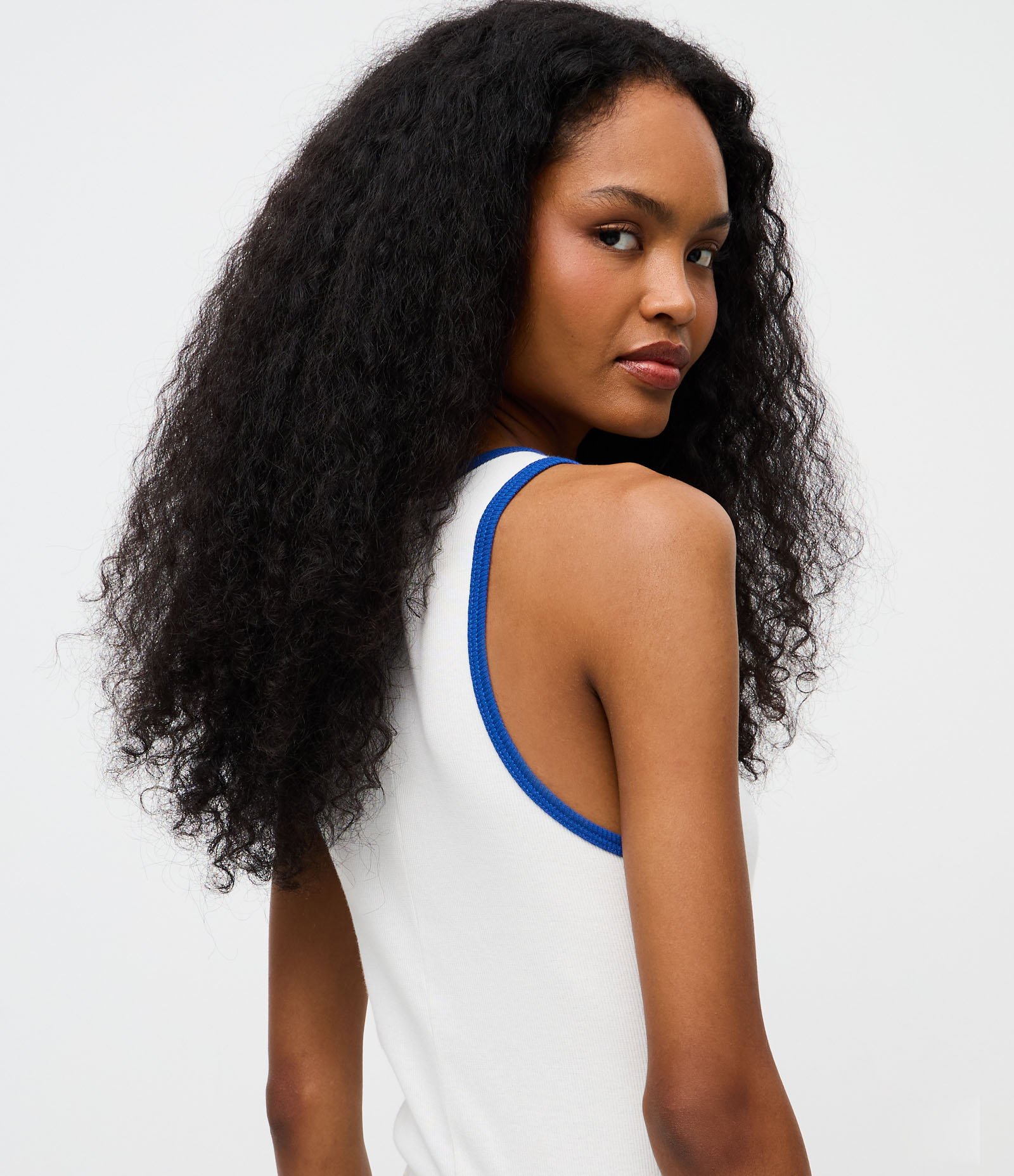 Regata com Bordado Tucano e Viés Contrastante Branco 4