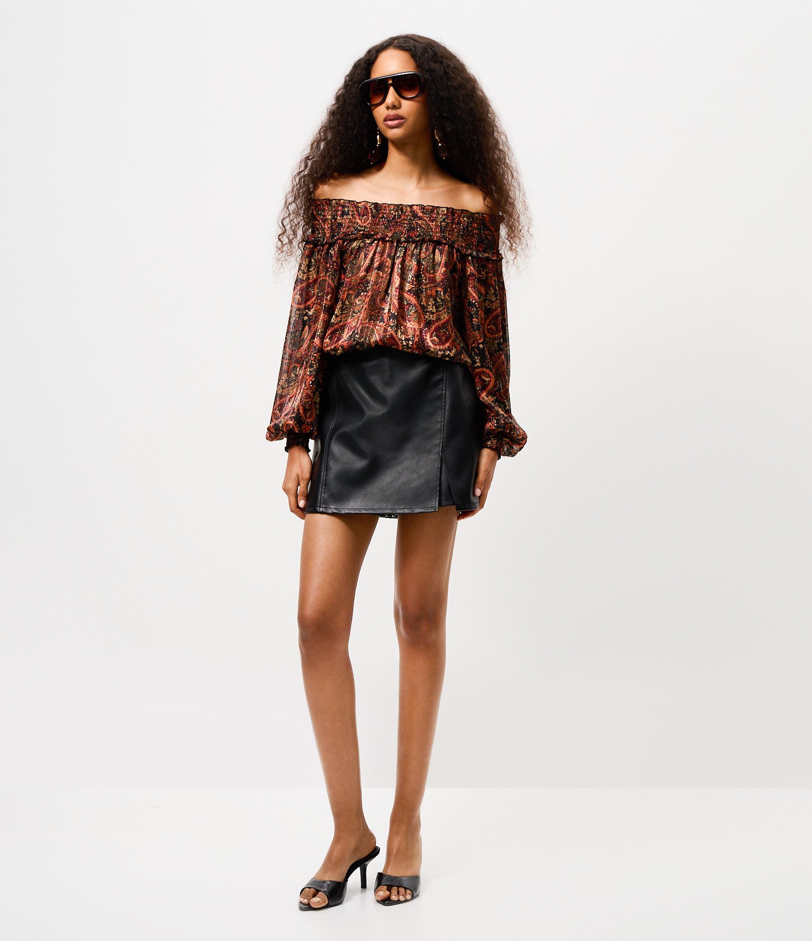 Short Saia em PU com Fenda Lateral Preto 1