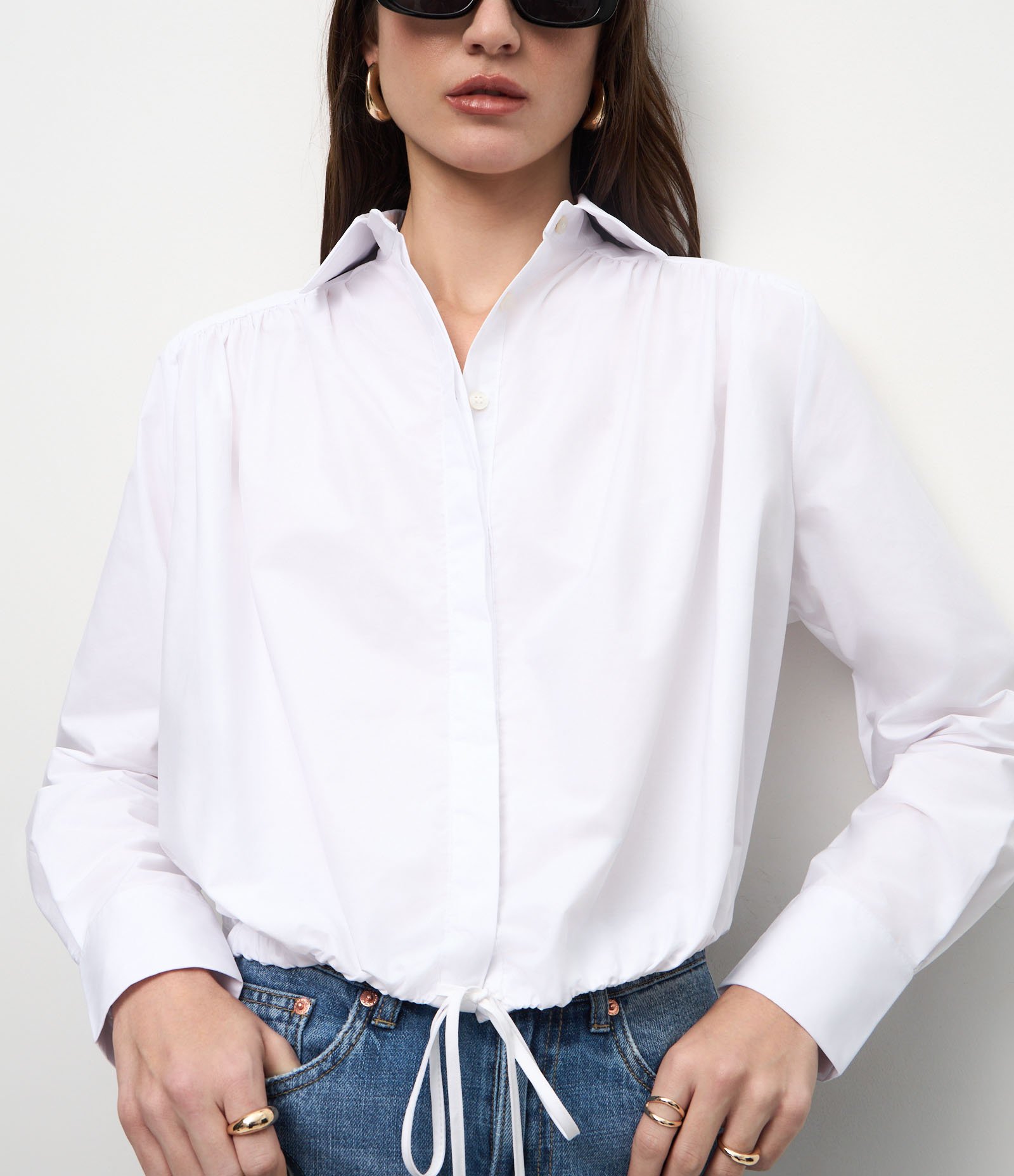 Camisa em Tricoline com Ajuste por Amarração na Barra Branco 4