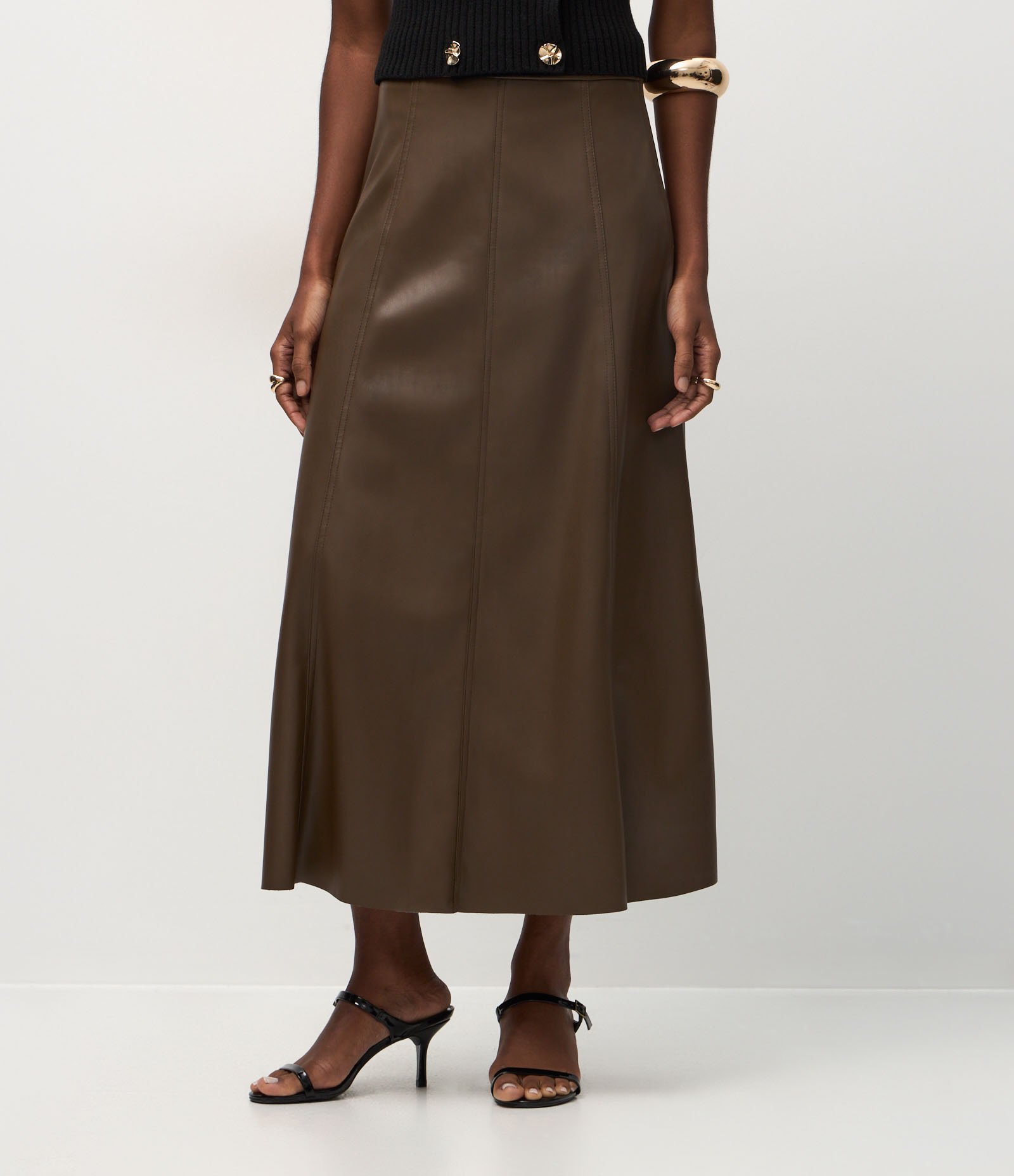 Saia Midi em PU com Recortes Frontais Marrom 3