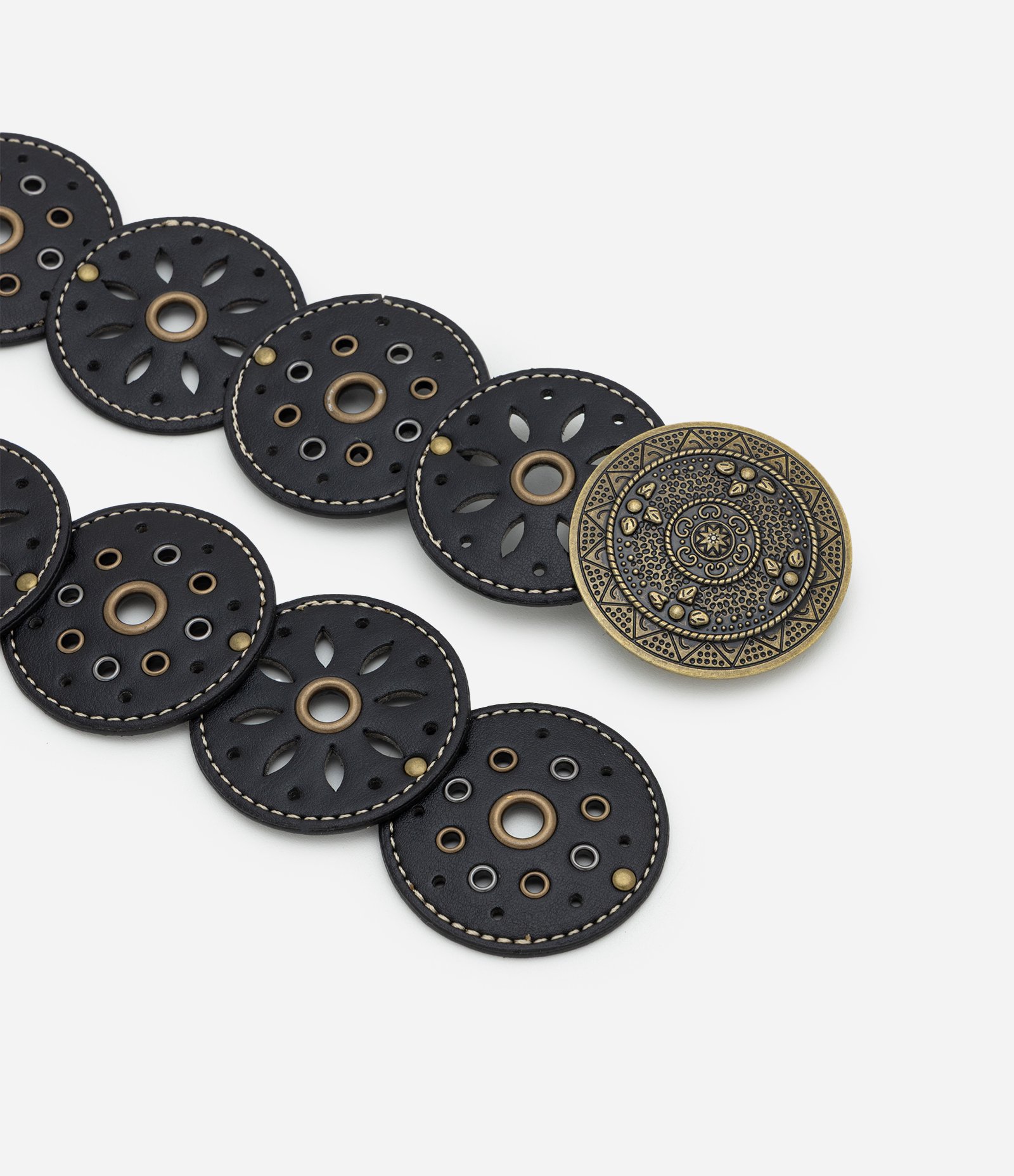 Cinto Boho em PU com Discos Perfurados Preto 2