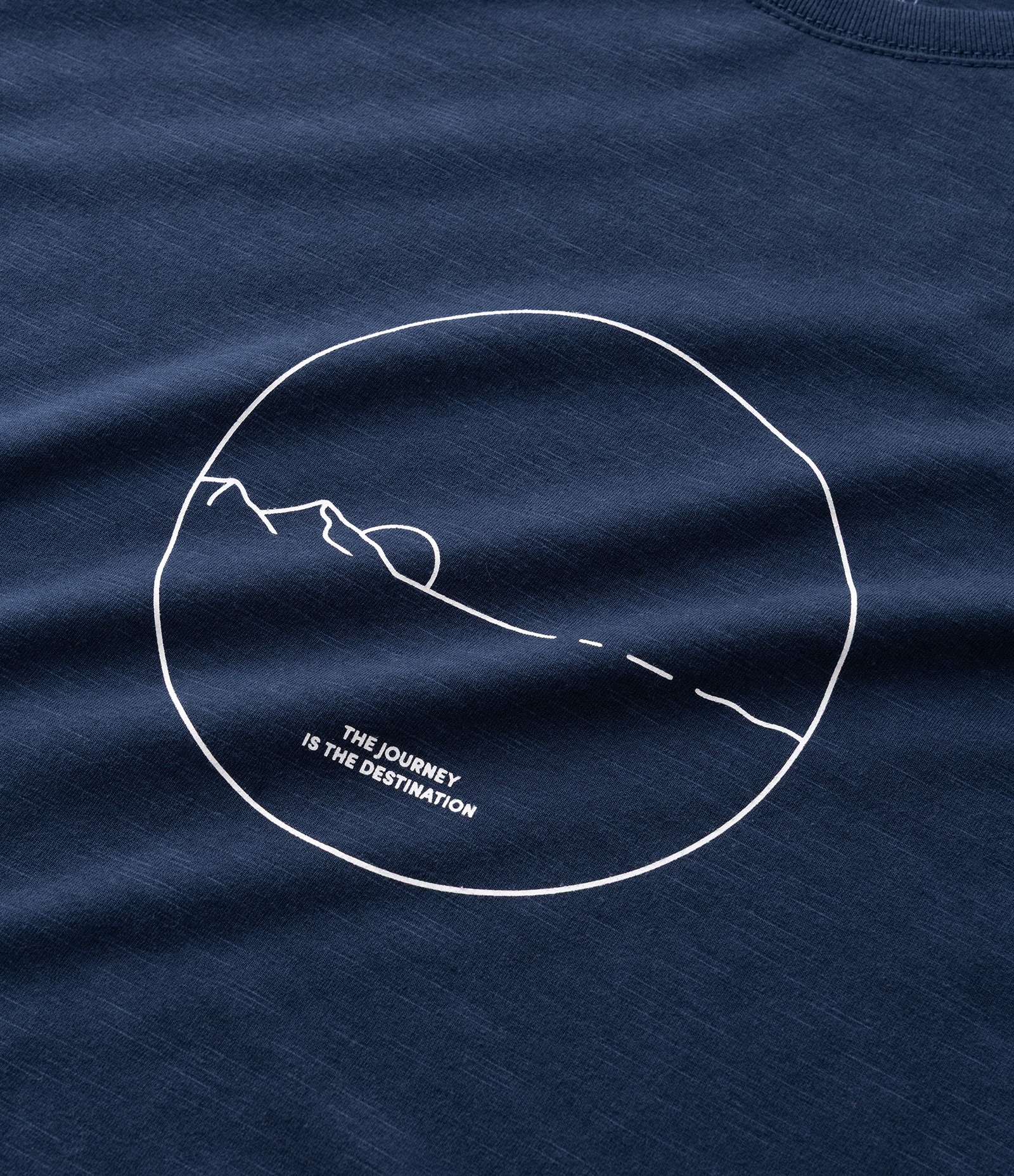 Camiseta Regular em Algodão com Estampa de Montanha Azul 7