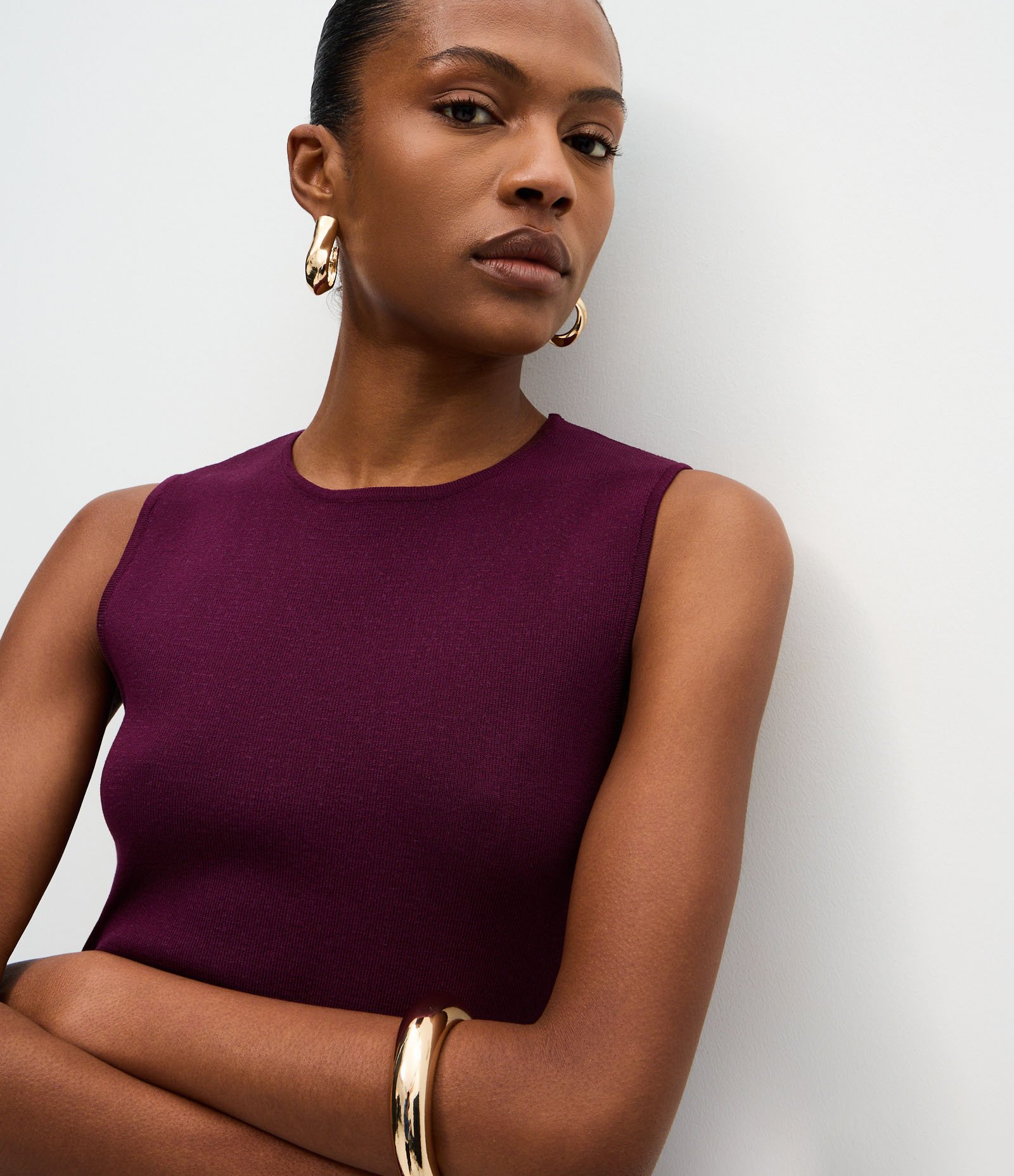 Blusa Assimétrica em Tricô com Franjas e Aplicação de Tachas Roxo 3