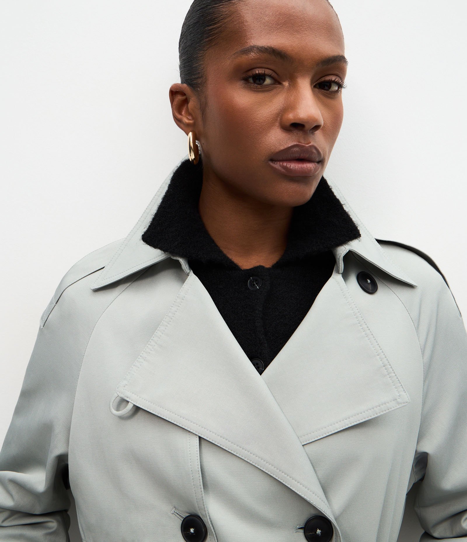Trench Coat com Faixa Para Amarração na Cintura Cinza 3