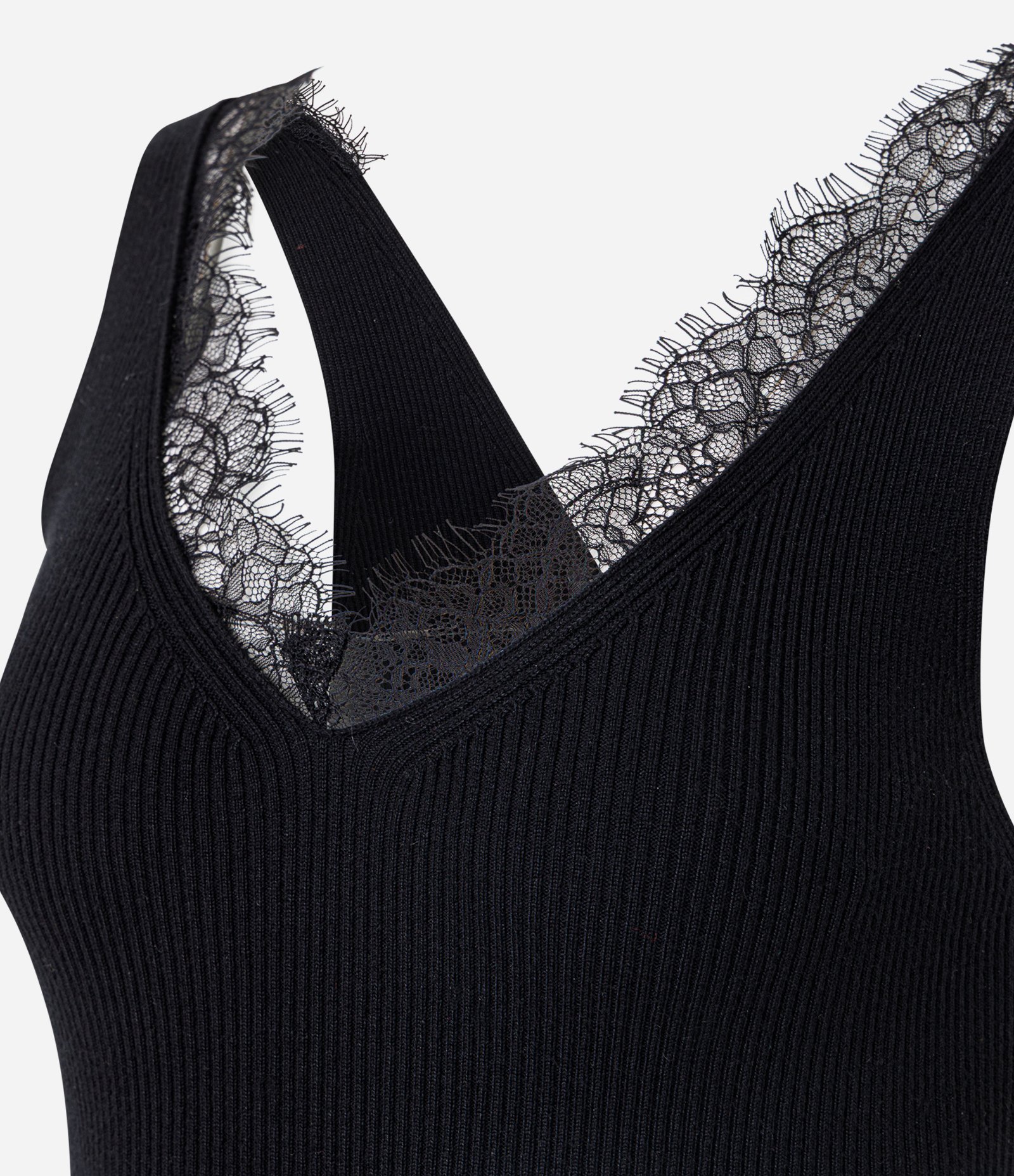 Blusa Regular em Tricô com Renda Aplicada no Decote Preto 6