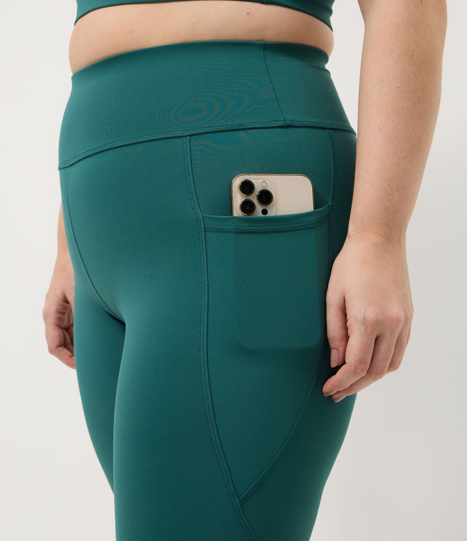 Calça Legging Dry com Bolsos Laterais Curve & Plus Size Verde 3